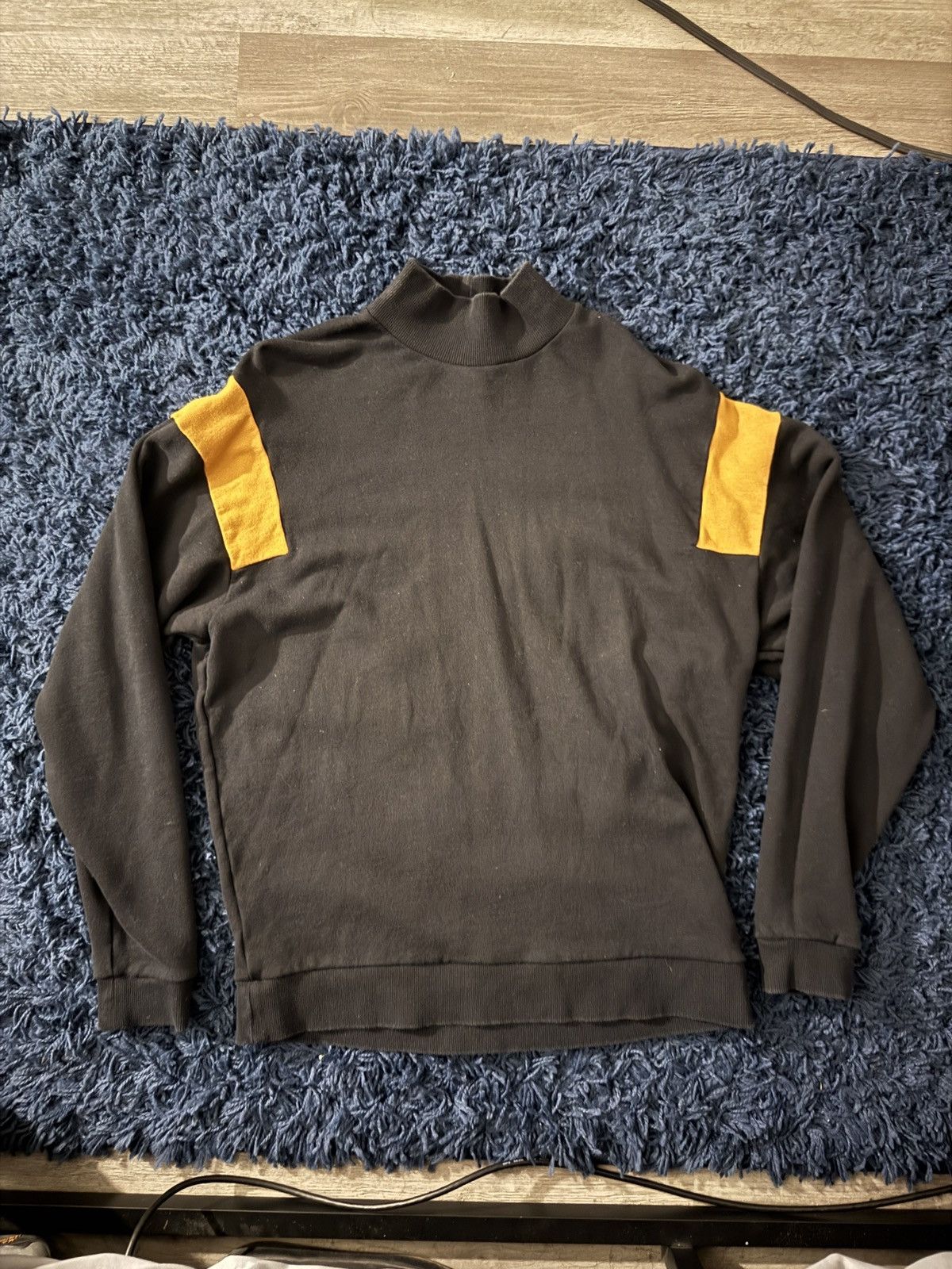 Asos Asos black/yellow turtleneck Size US M / EU 48-50 / 2 - 1 Thumbnail