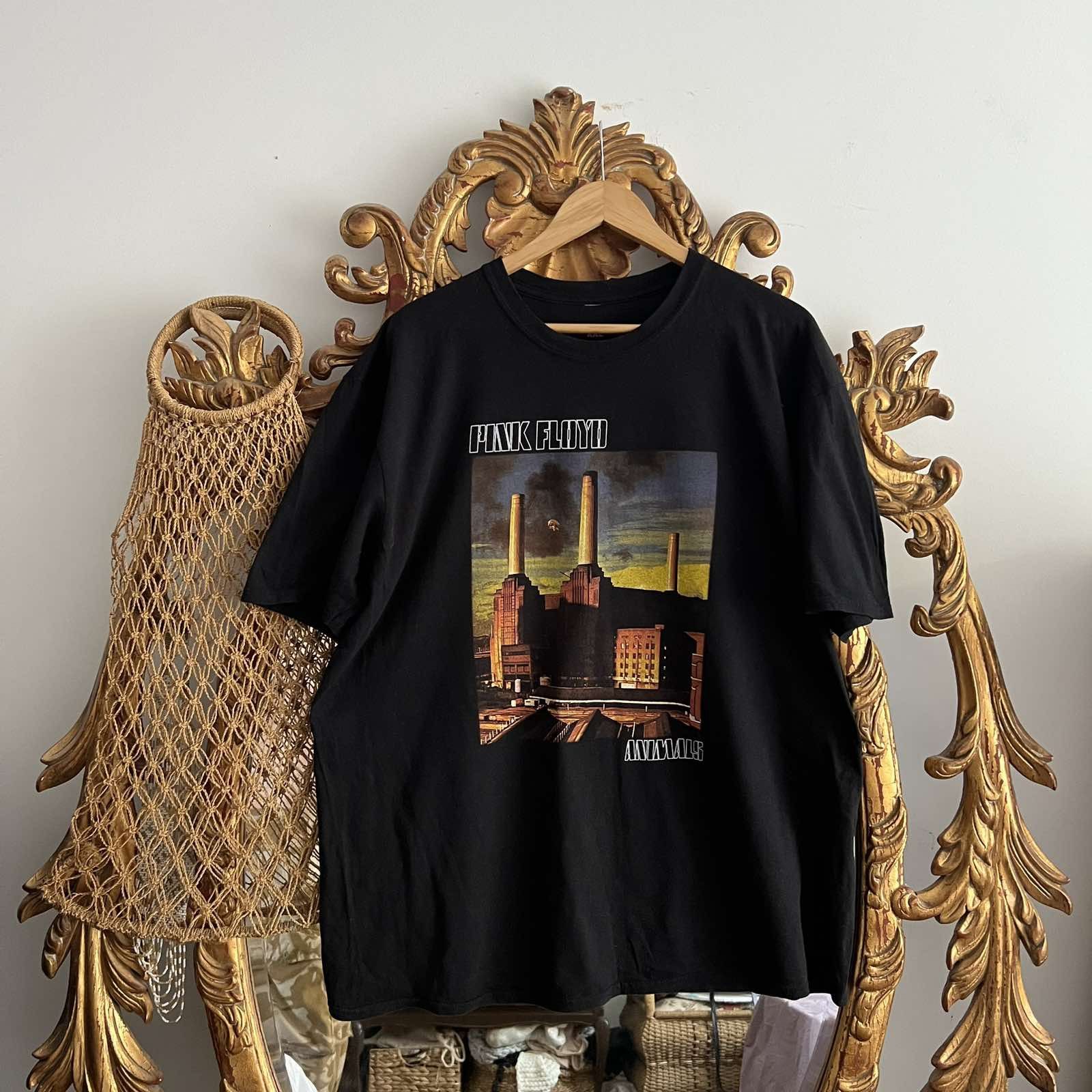 Band Tees Vintage 00s Pink Floyd ANIMAL Band Tee Sz XL Size US XL / EU 56 / 4 - 1 Thumbnail