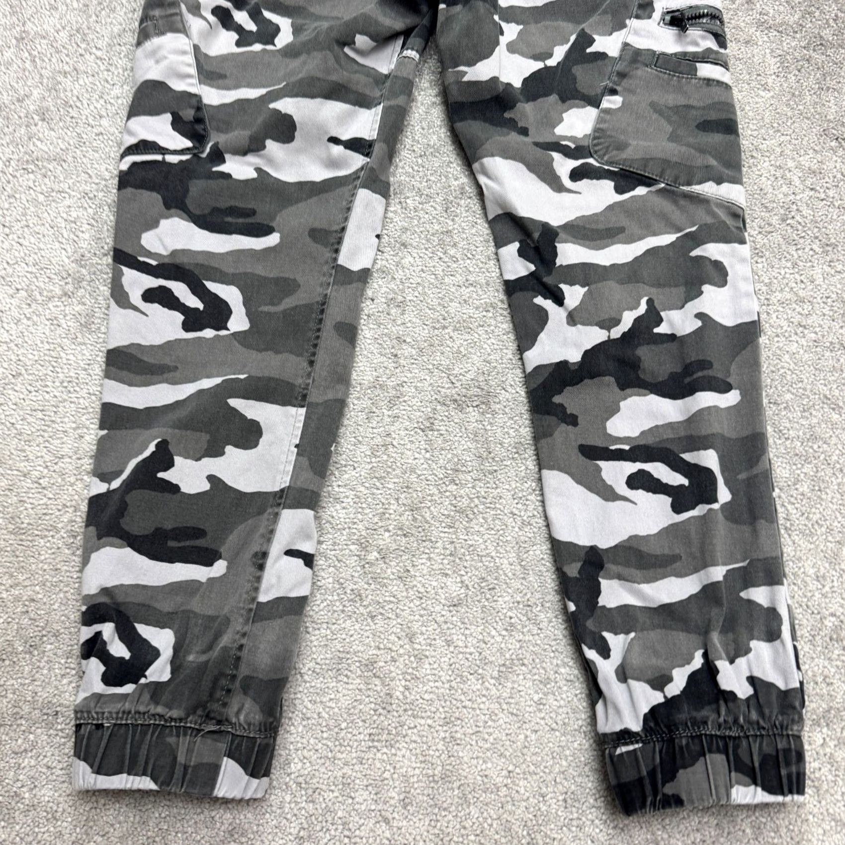 Ecko Unltd. Ecko Unltd Camouflage Cargo Jogger Pants Mens Medium Gray Elastic Waist Casual Size US 31 - 3 Thumbnail