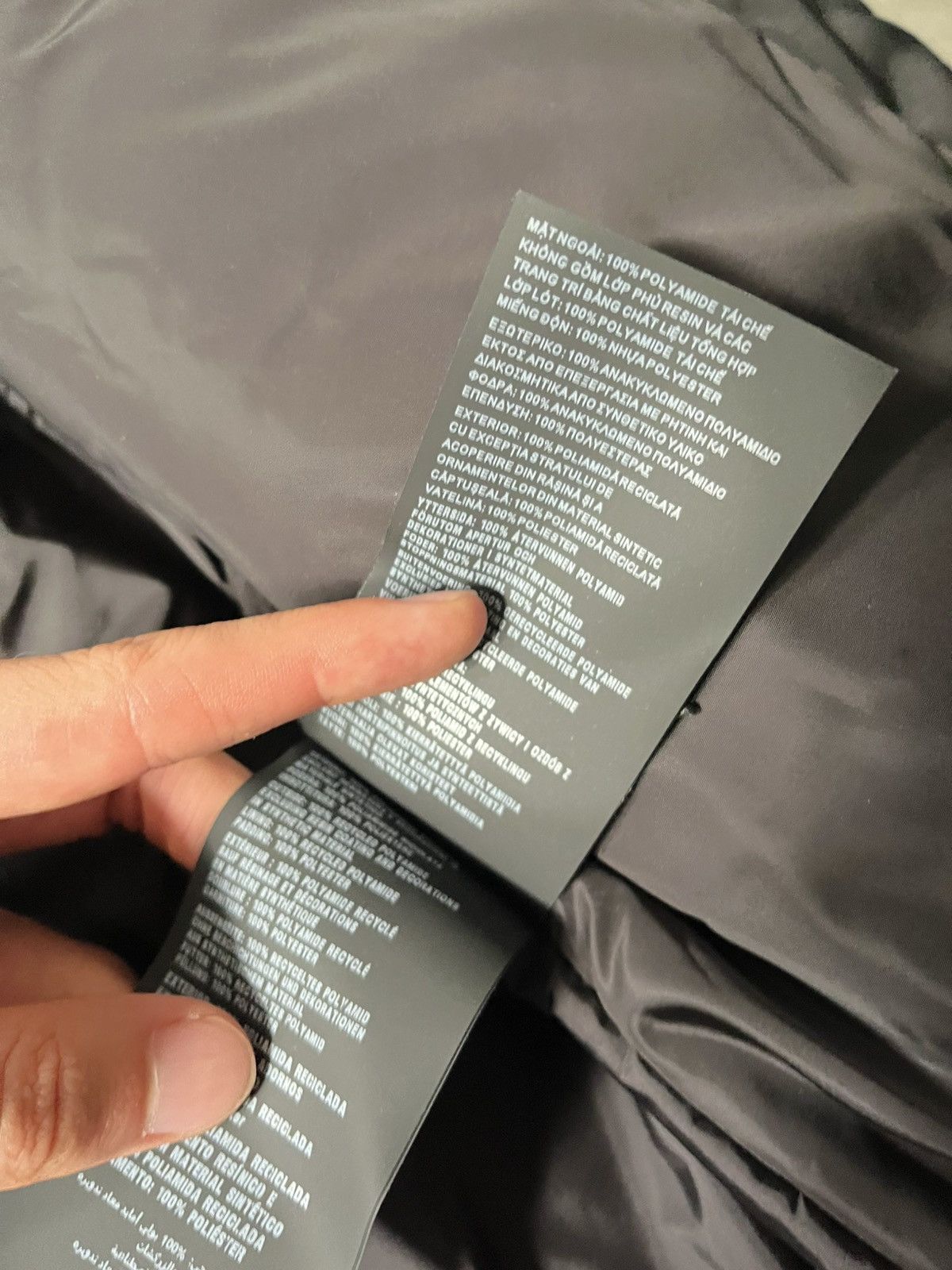 Prada Prada Re-Nylon padded bomber jacket black yellow Size US M / EU 48-50 / 2 - 15 Thumbnail