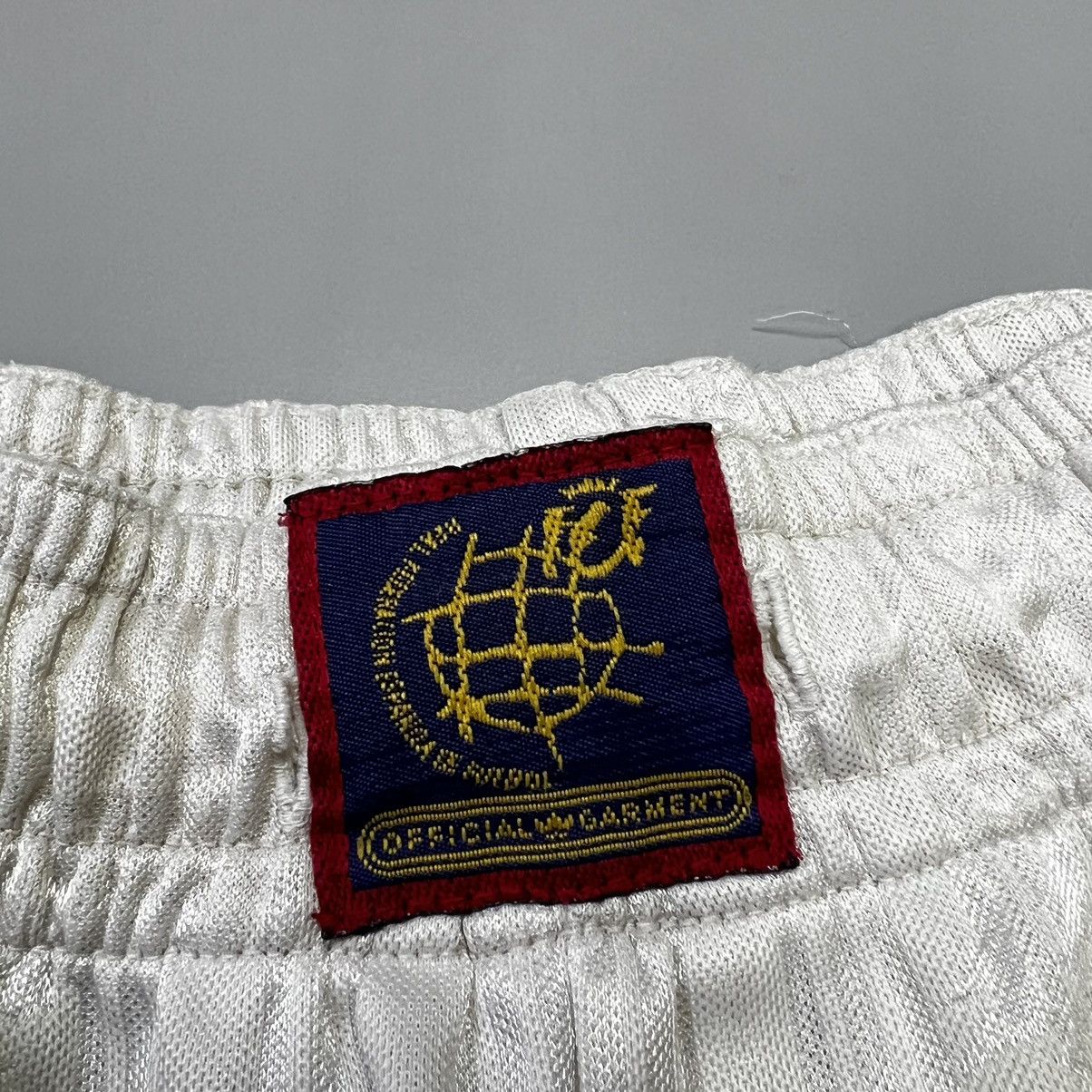 Adidas × Vintage SPAIN VINTAGE FOOTBALL SHORTS 9OS ADIDAS Size US 32 / EU 48 - 4 Thumbnail