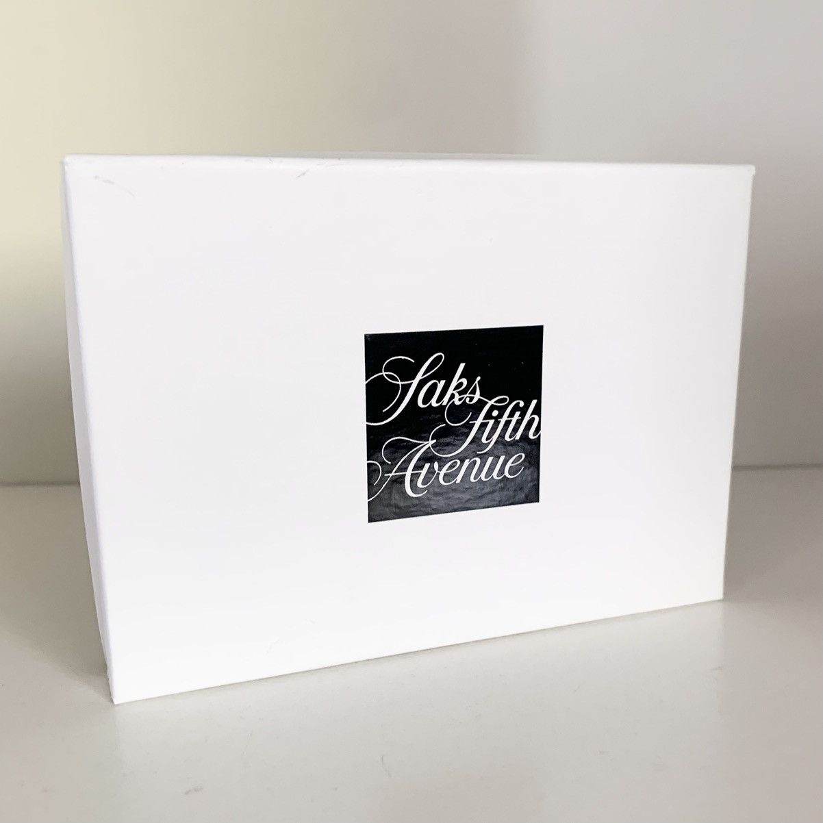 Saks Fifth Avenue Saks fifth avenue jewelry gift box Size ONE SIZE - 2 Thumbnail