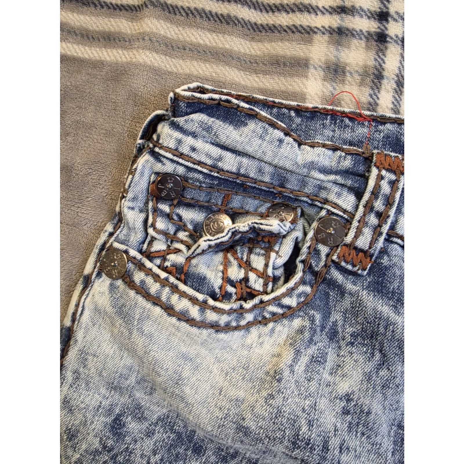 True Religion VINTAGE True Religion Rocco Relaxed Bermuda Shorts Men 29 Blue Acid Wash Flap Pocket Embroidered Logo Pockets USA Hip Hop Summer 29 Mens Size US 29 - 6 Thumbnail