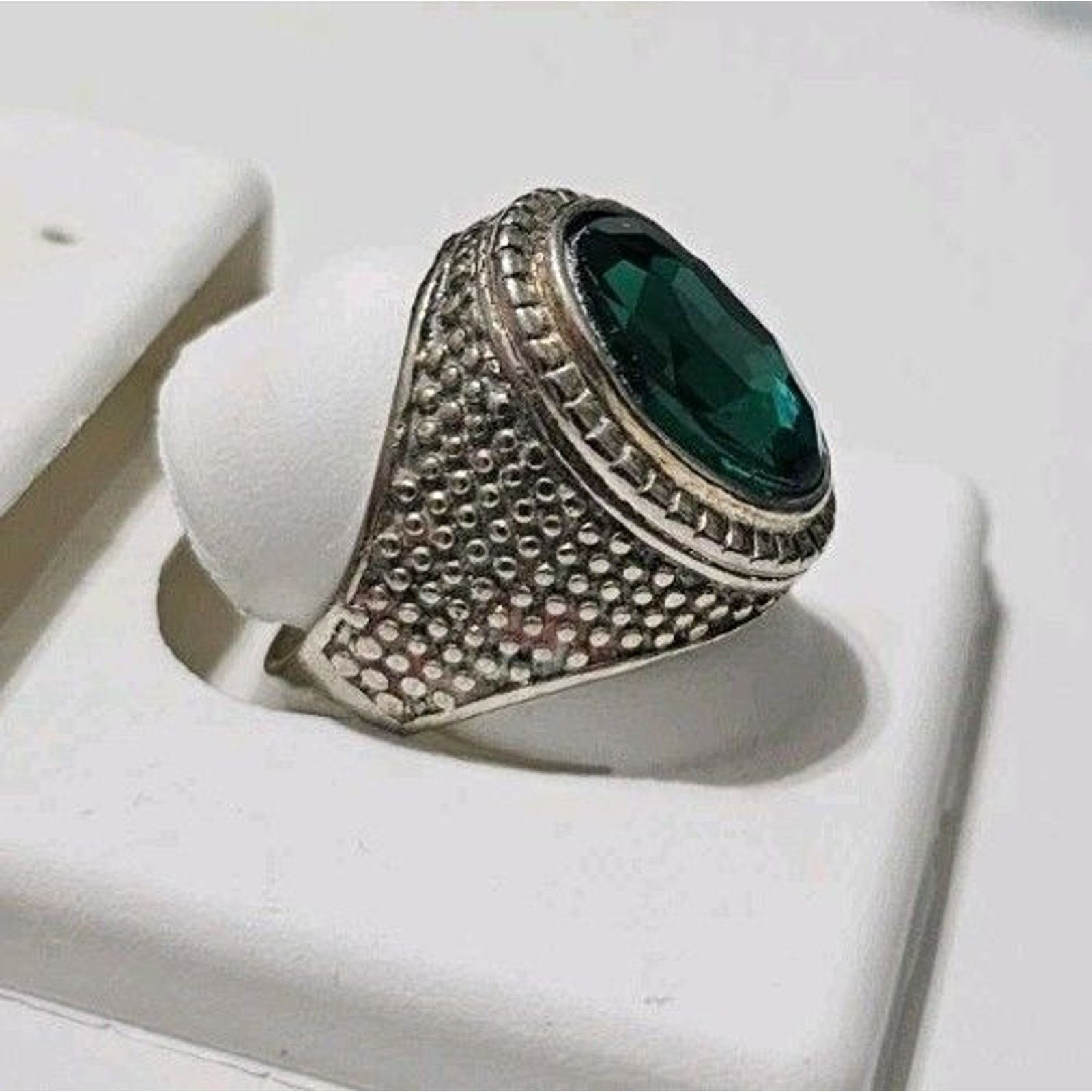 Other Emerald Green Zirconia Stone 925 Silver Ring Size 7.5 Size ONE SIZE - 5 Thumbnail
