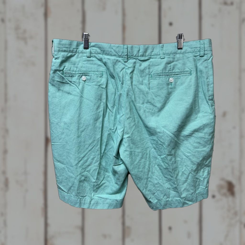 Polo Ralph Lauren VINTAGE Polo Ralph Lauren Green White Houndstooth Plaid Flat Front Shorts Men 42 Bermuda Cotton Flat Front Green Mens 42 Size US XL / EU 56 / 4 - 1 Thumbnail
