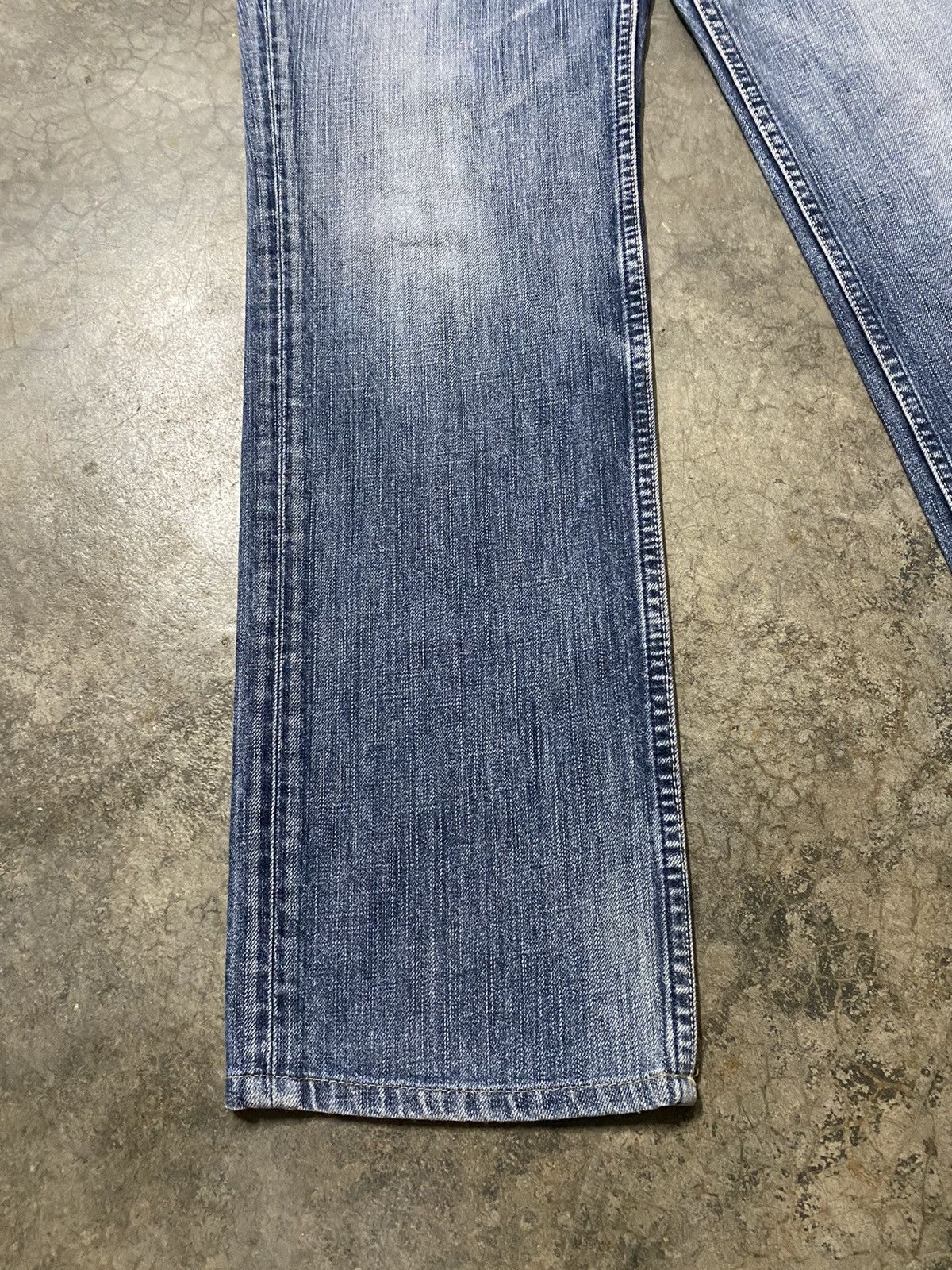 Levi's × Vintage Vintage Levi’s Washed Blue Distressed Grunge Low Rise Jeans Size US 32 / EU 48 - 8 Thumbnail
