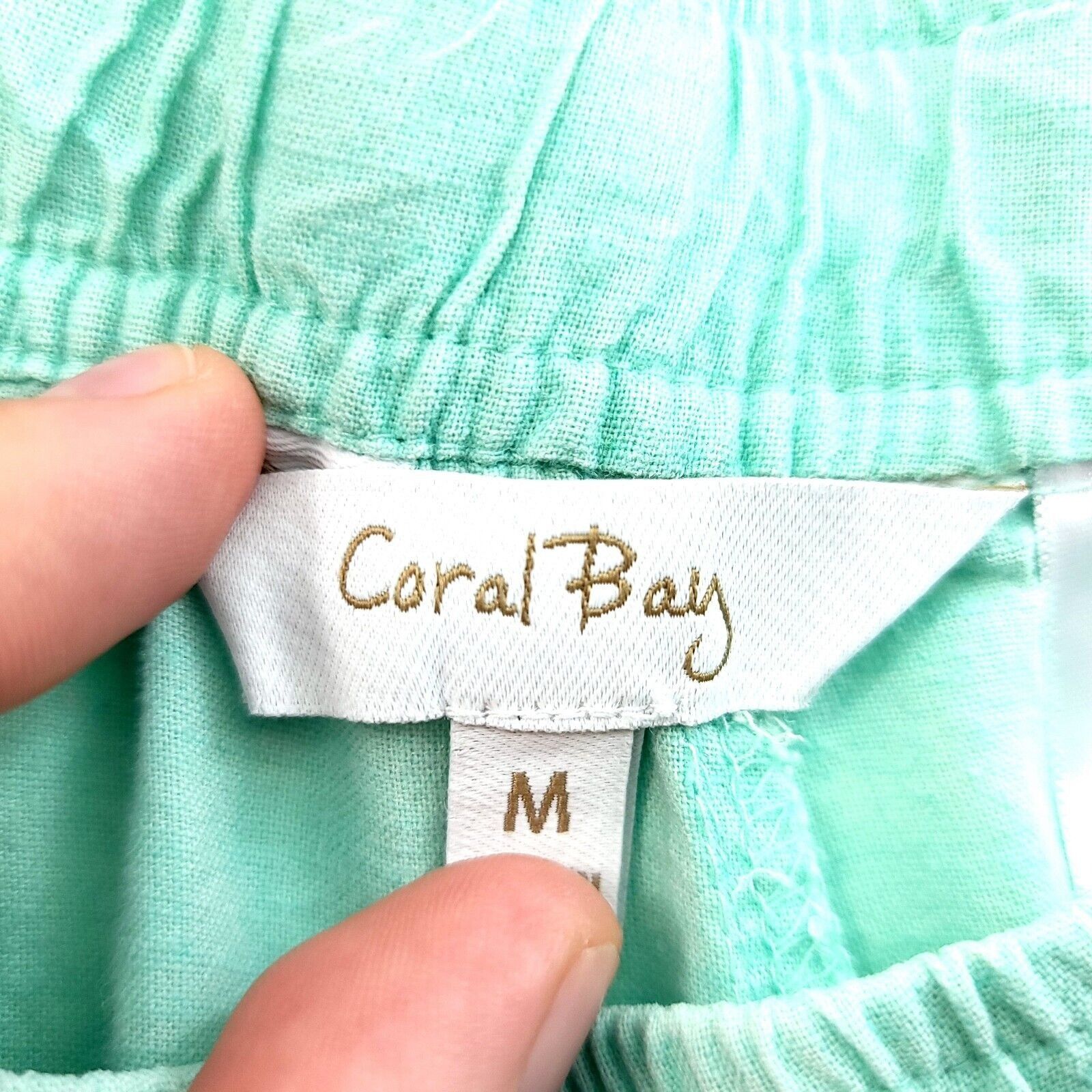 Designer Coral Bay Linen Rayon Green Medium Shorts High Rise 30/8 Size 30" / US 8 / IT 44 - 4 Thumbnail