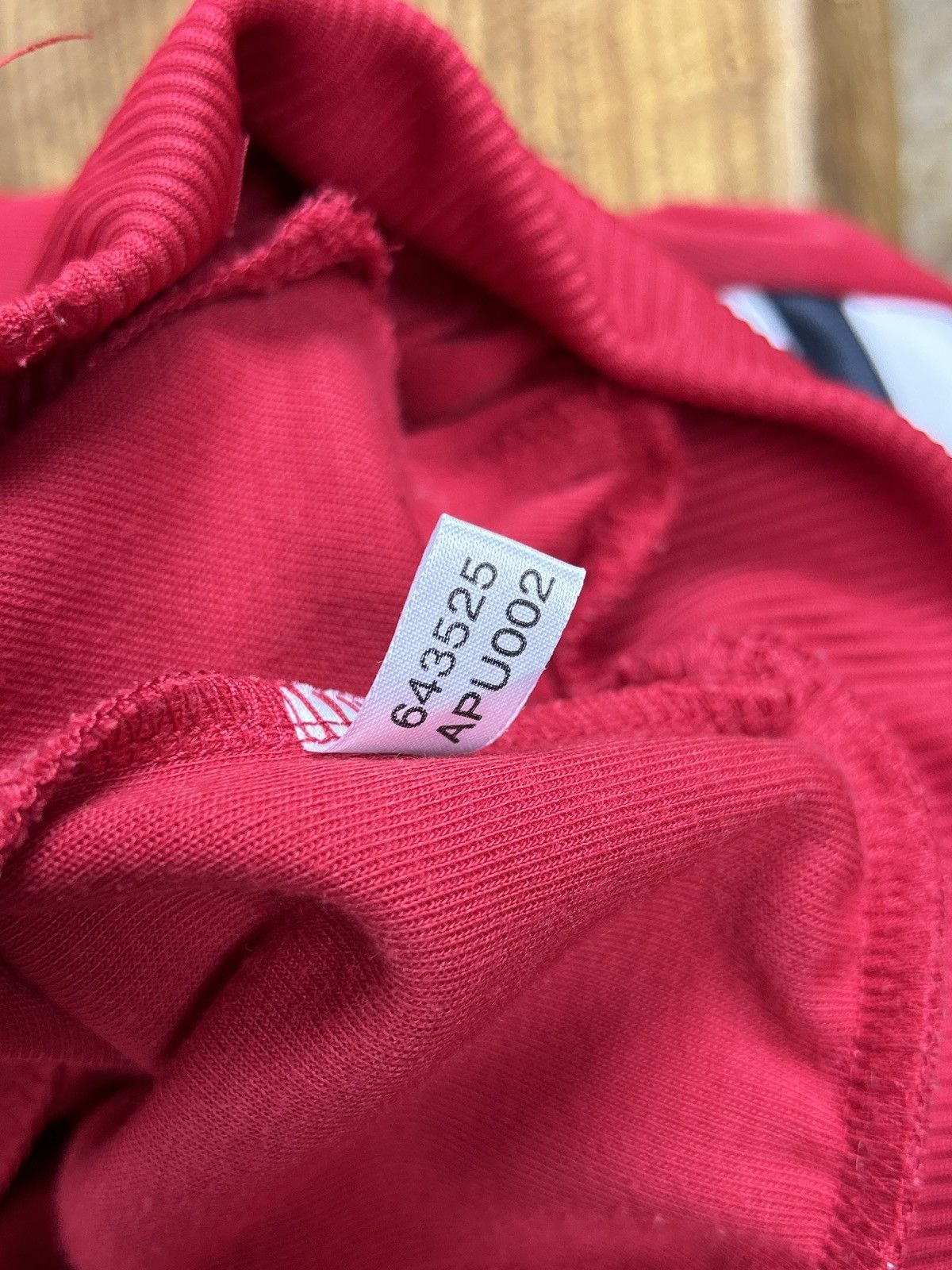 Adidas 00s Adidas Stuttgart 2001/02 Tracksuit Jacket Red Size L Size US L / EU 52-54 / 3 - 16 Thumbnail