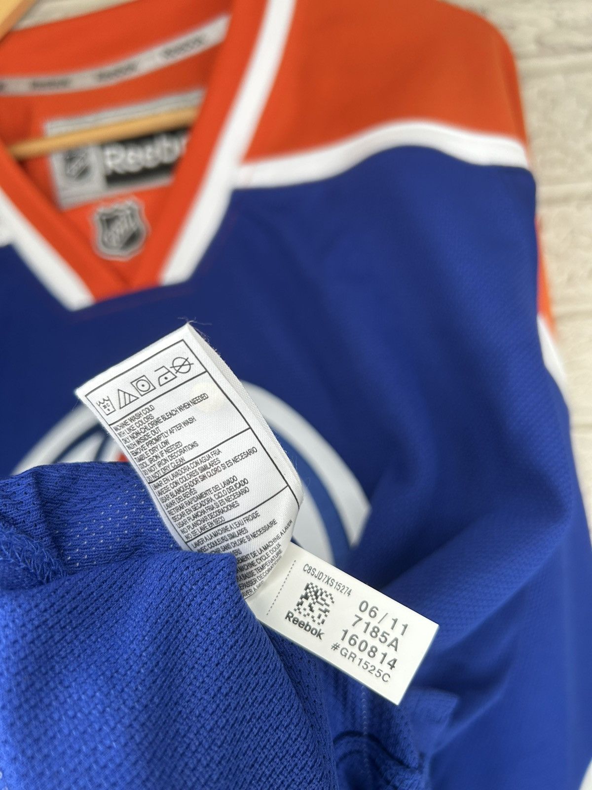 Reebok Reebok Edmonton Oilers Taylor Hall NHL Jersey Size US XXL / EU 58 / 5 - 13 Thumbnail