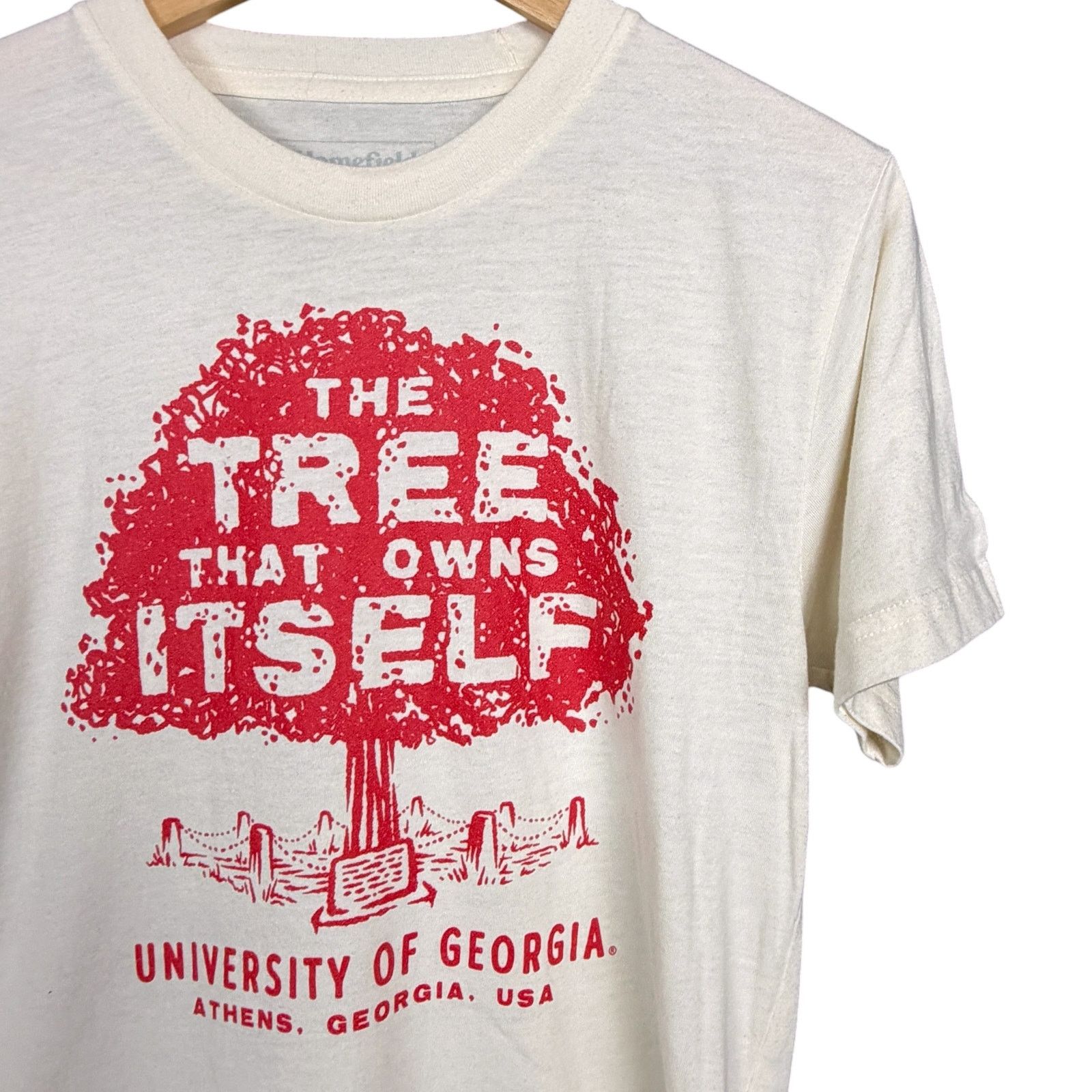 Other University of Georgia The Tree That Owns Itself Mens Small T Size US S / EU 44-46 / 1 - 4 Thumbnail