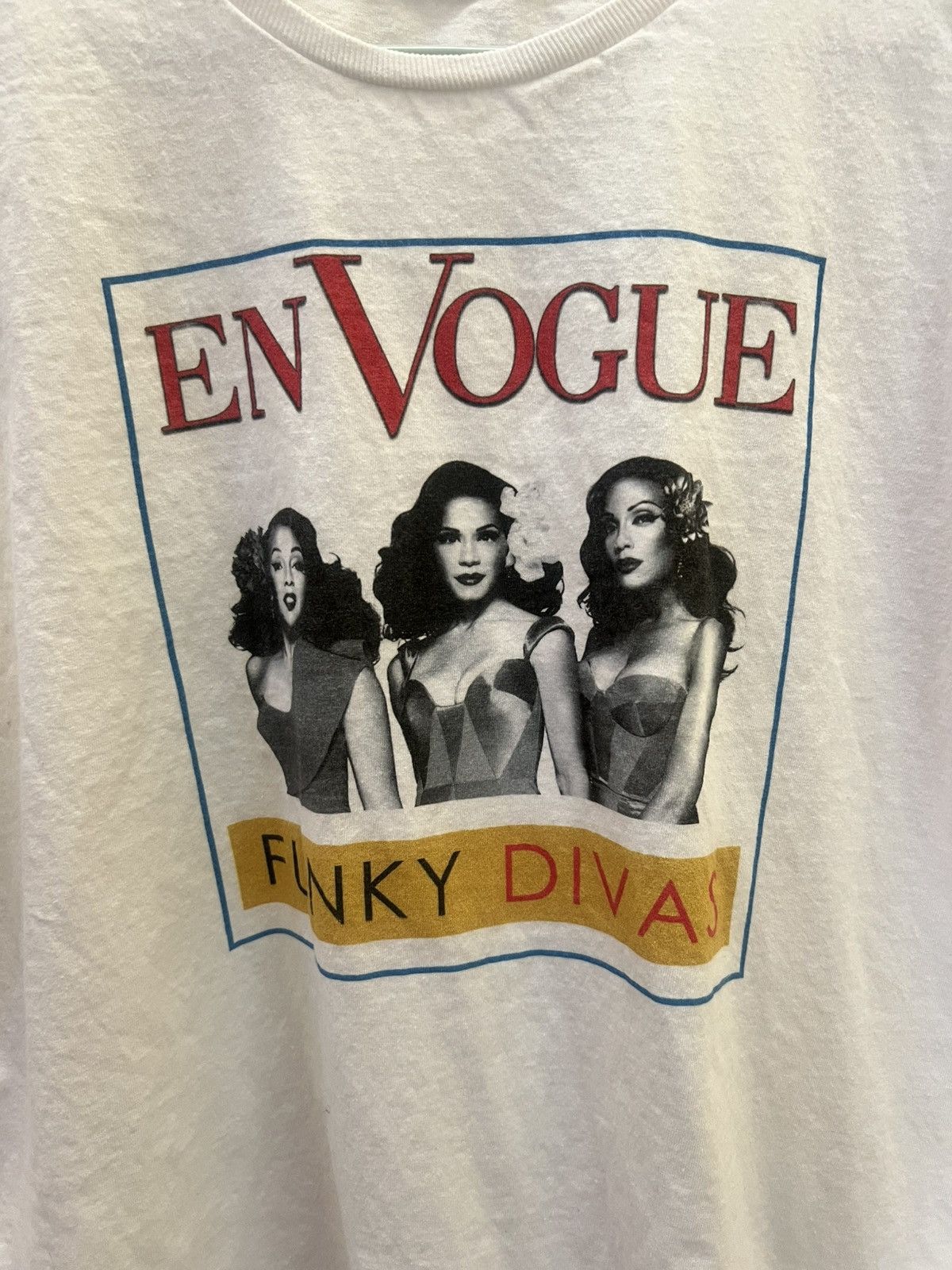 Vogue Vogue funky divas Size US L / EU 52-54 / 3 - 3 Thumbnail