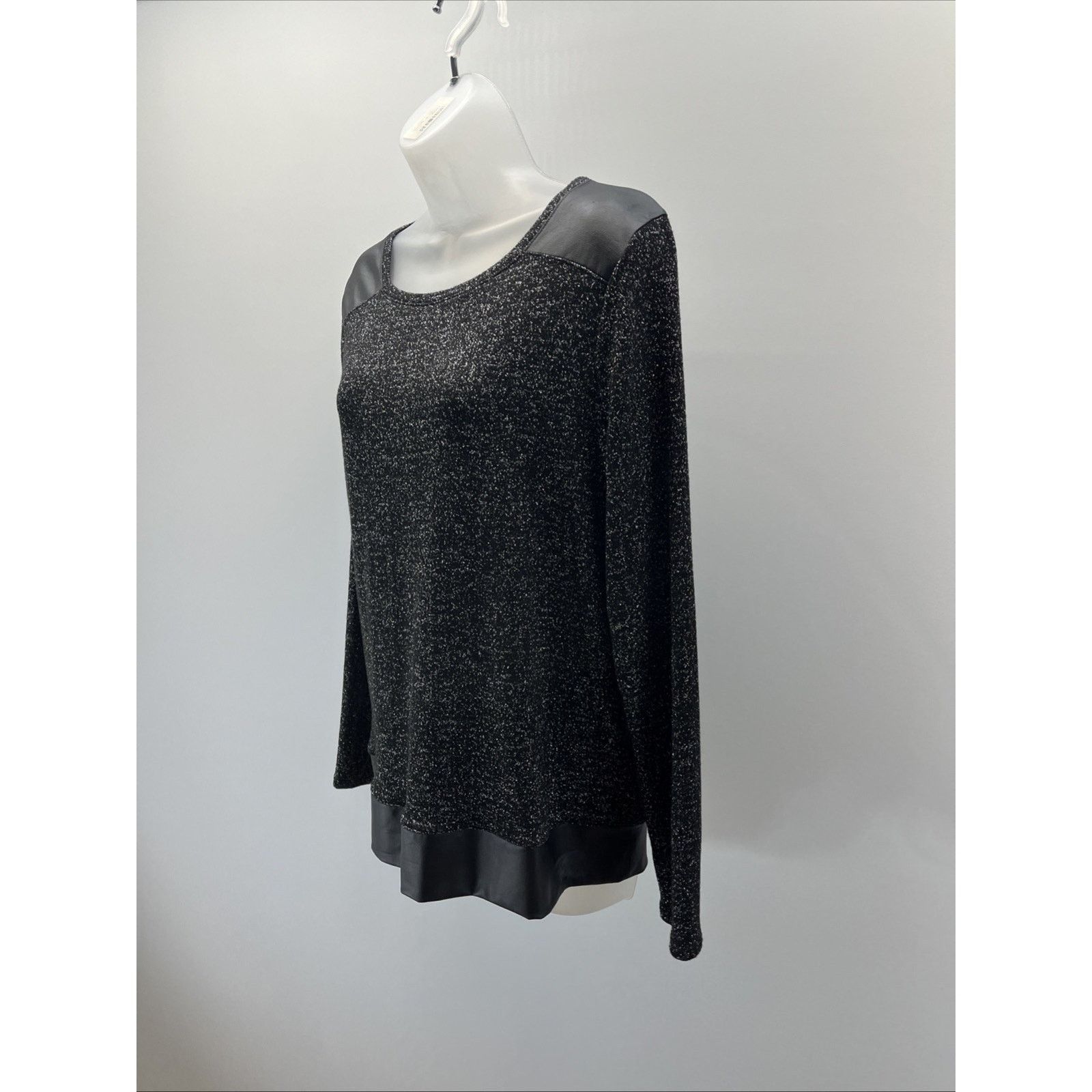Chicos Chico's Womens Metallic Faux Leather Trim Blouse Size1 Black Size M / US 6-8 / IT 42-44 - 3 Thumbnail
