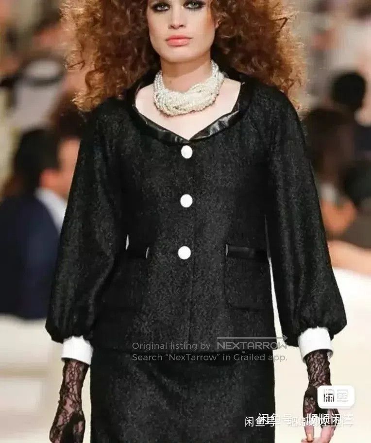 Chanel Chanel Black leather jacket Size XS / US 0-2 / IT 36-38 - 2 Thumbnail
