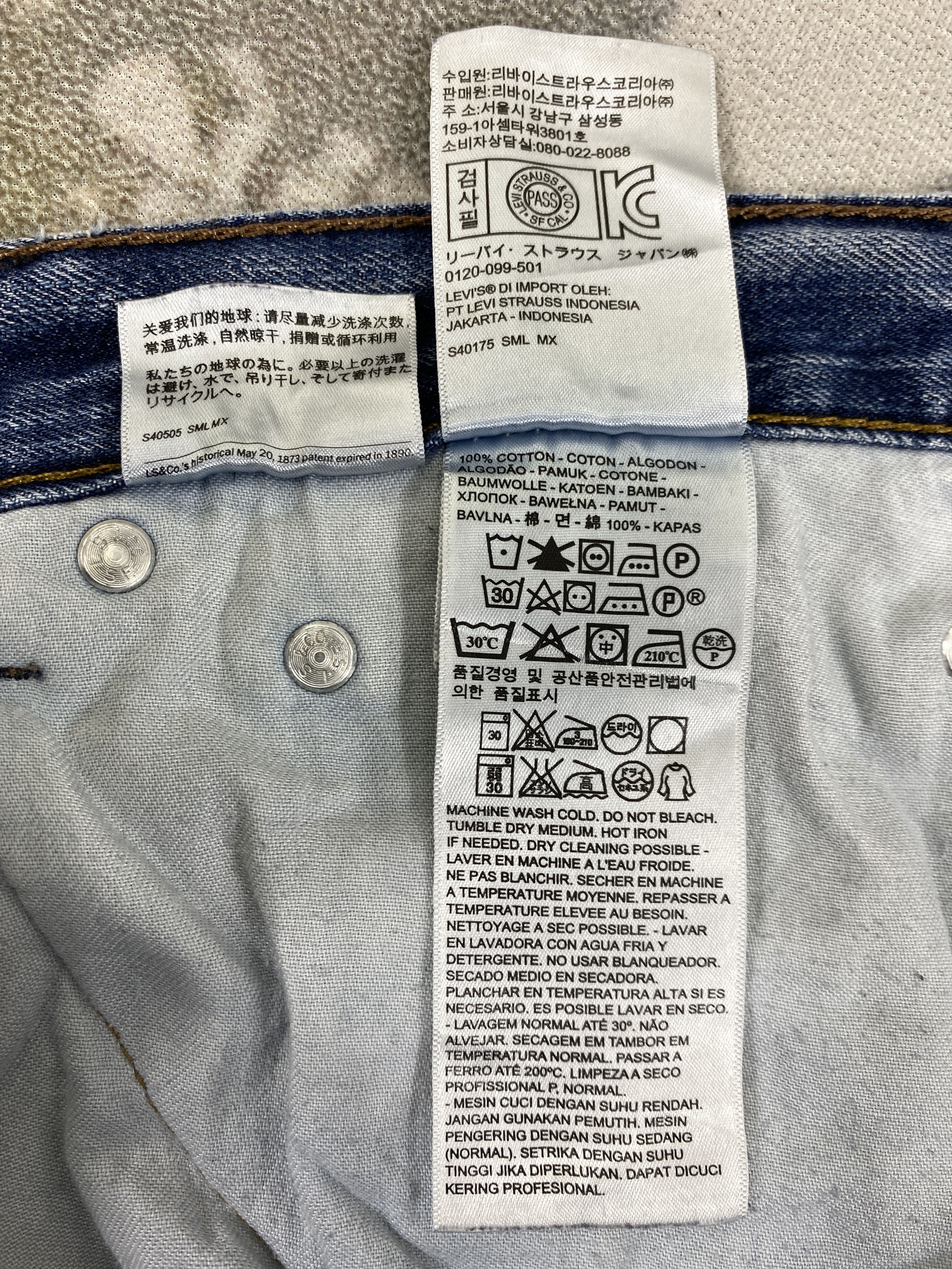 Levi's Distressed Blue Vintage Levi's Jeans 33x29.5 Denim -JN1477 Size US 33 - 10 Thumbnail
