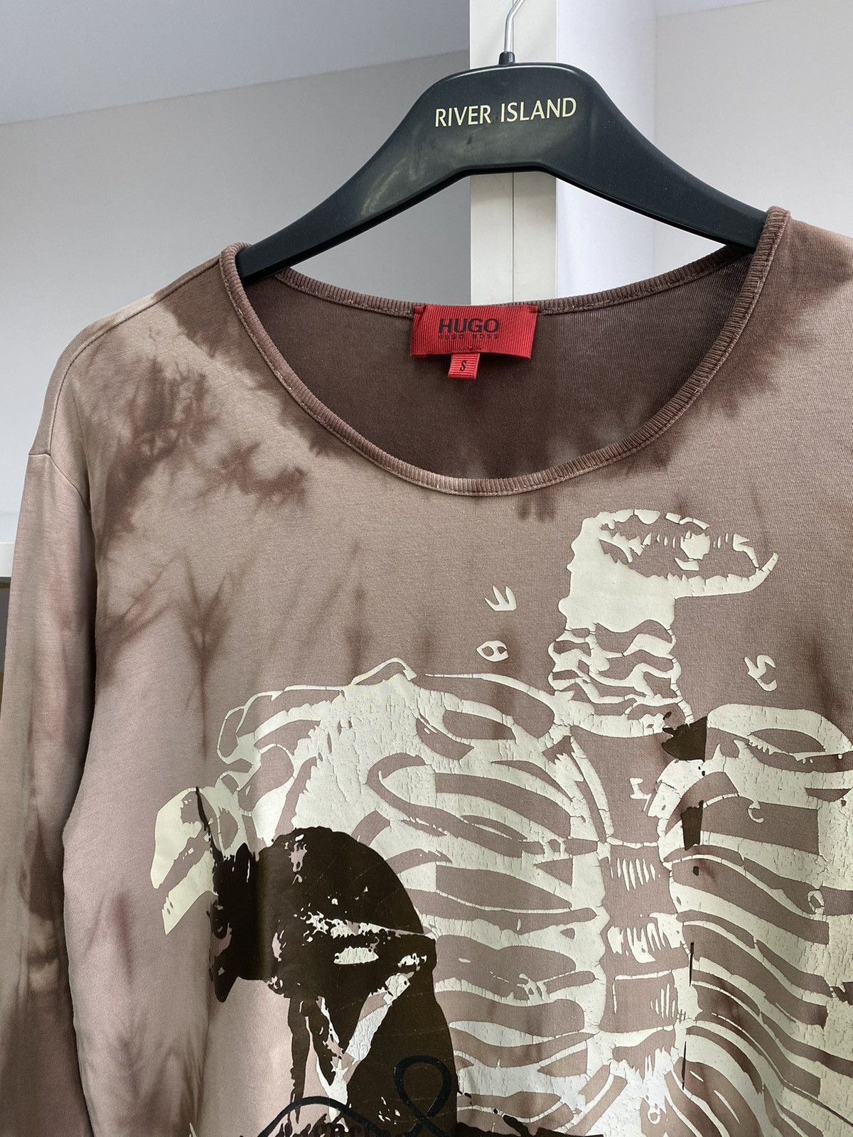 Hugo Boss × Vintage Vintage Hugo Boss Archival Japanese Style Long Sleeve Tee Size US S / EU 44-46 / 1 - 8 Thumbnail