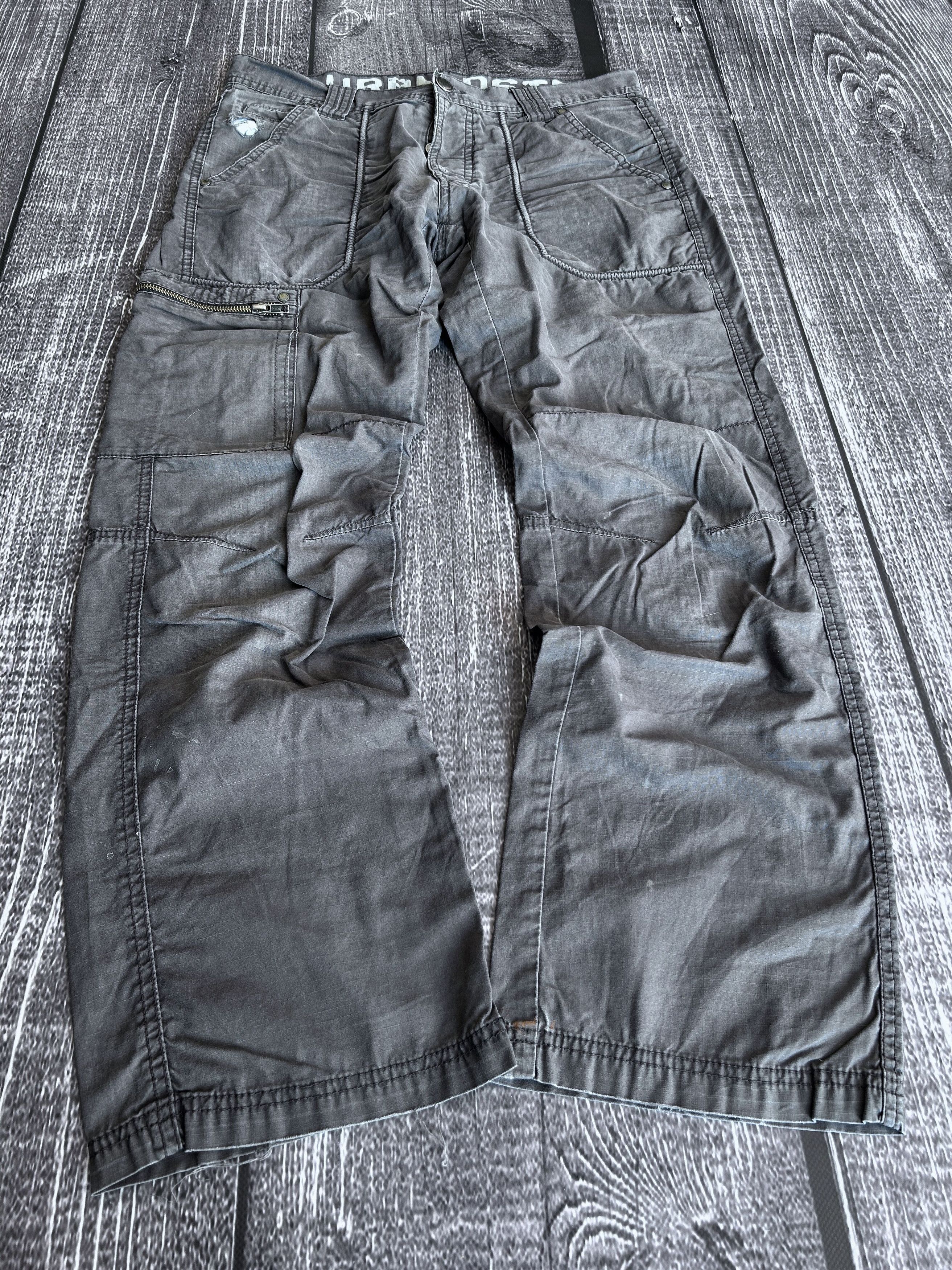 Vintage Wide Leg Utility Cargo Pants Zip Pocket Distressed Style Size US 32 / EU 48 - 1 Thumbnail