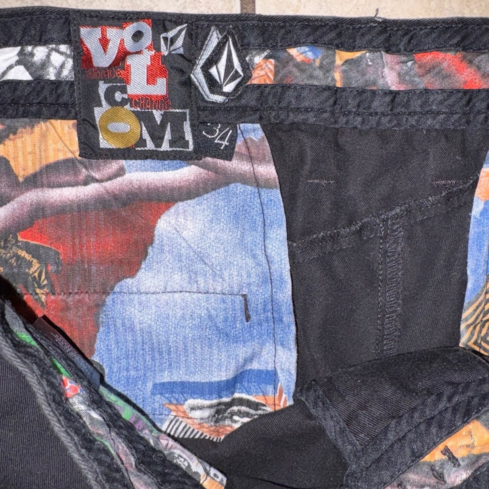 Volcom Volcom stone shorts Y2K black size 34 Size US 34 / EU 50 - 3 Thumbnail
