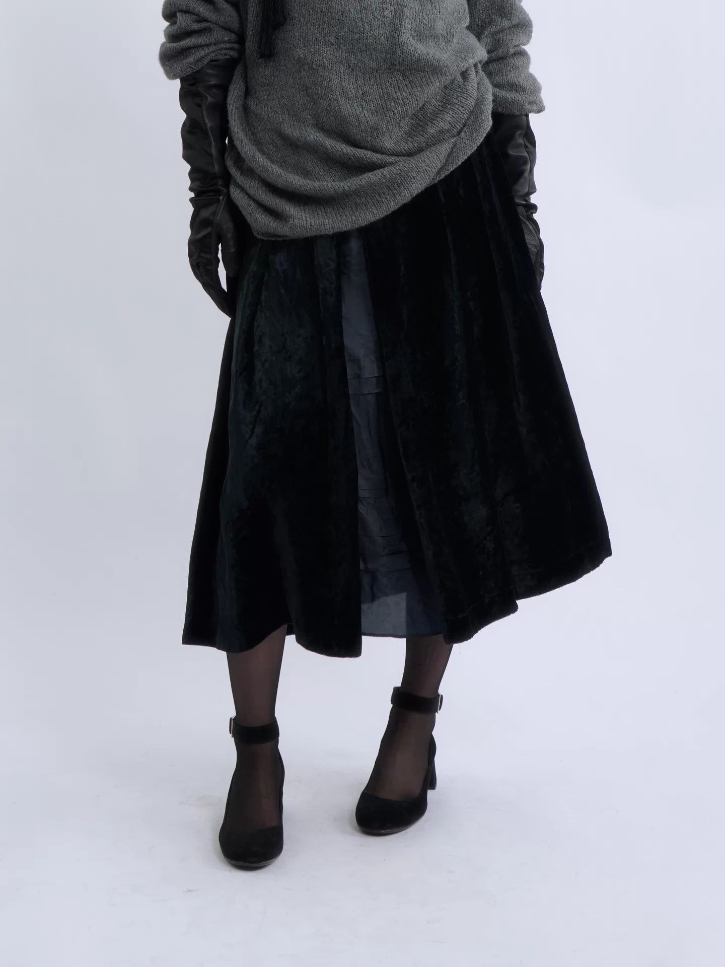 Comme des Garcons COMME des GARÇONS Double CDG Black Velvet Midi Skirt (S) Size 26" / US 2 / IT 38 - 1 Thumbnail