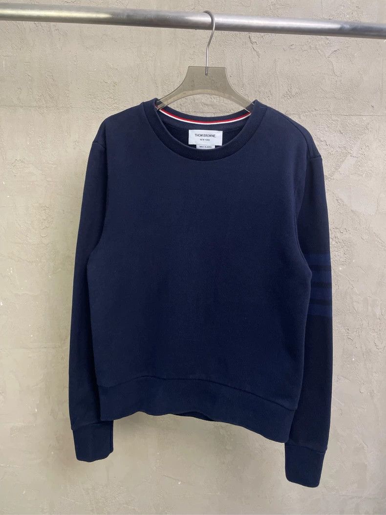 Thom Browne Thom browne Dark blue four-striped round-neck sweatshirt 25 Size US XS / EU 42 / 0 - 1 Thumbnail