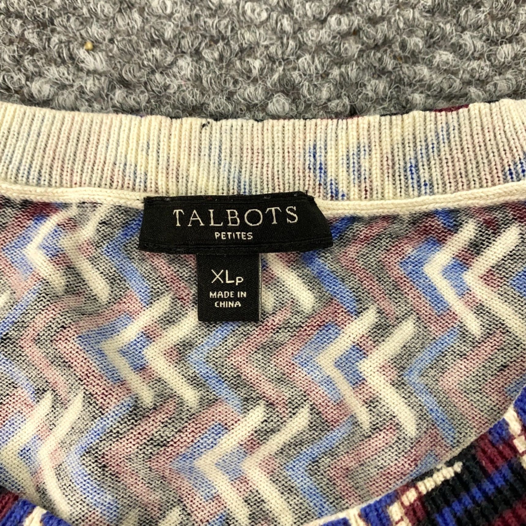 Talbots VINTAGE Talbots Cardigan Womens Petite XL Lightweight Button Up Geometric Knit Fall Winter Women Size XL / US 12-14 / IT 48-50 - 3 Thumbnail