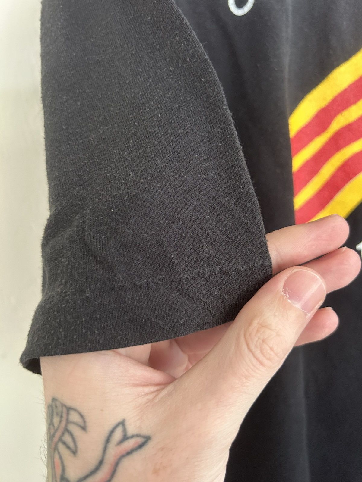 Vintage Vintage Saigon Lives In The Hearts Of Those That Served Tee Size US L / EU 52-54 / 3 - 5 Thumbnail