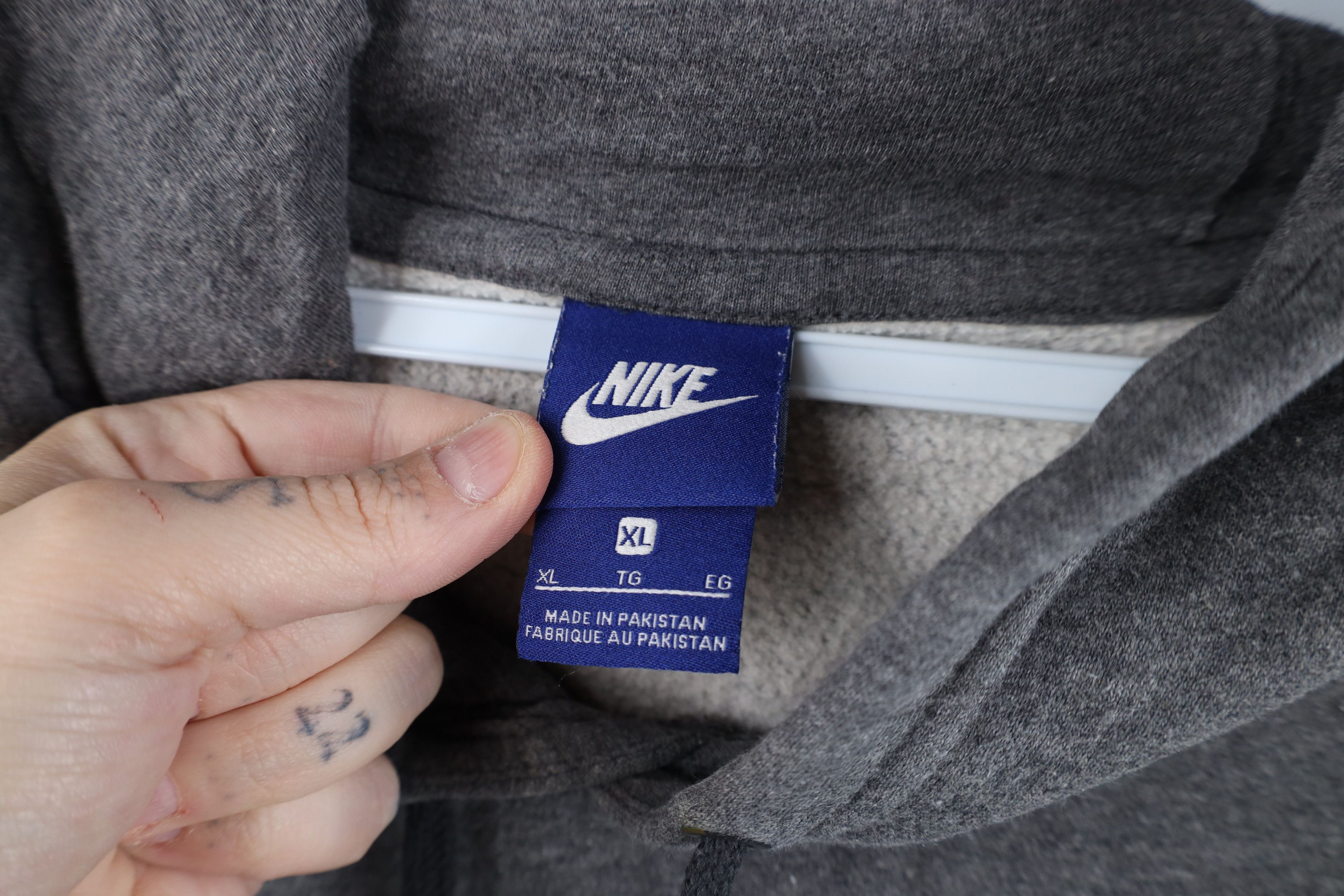 Nike Vintage Nike Travis Scott Mini Swoosh Hoodie Sweatshirt Gray Size US XL / EU 56 / 4 - 12 Thumbnail