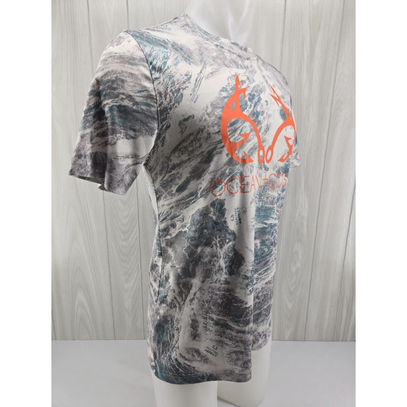 Vintage Ocean & Coast Realtree Fishing Mens T Shirt Size Small Size US S / EU 44-46 / 1 - 7 Thumbnail