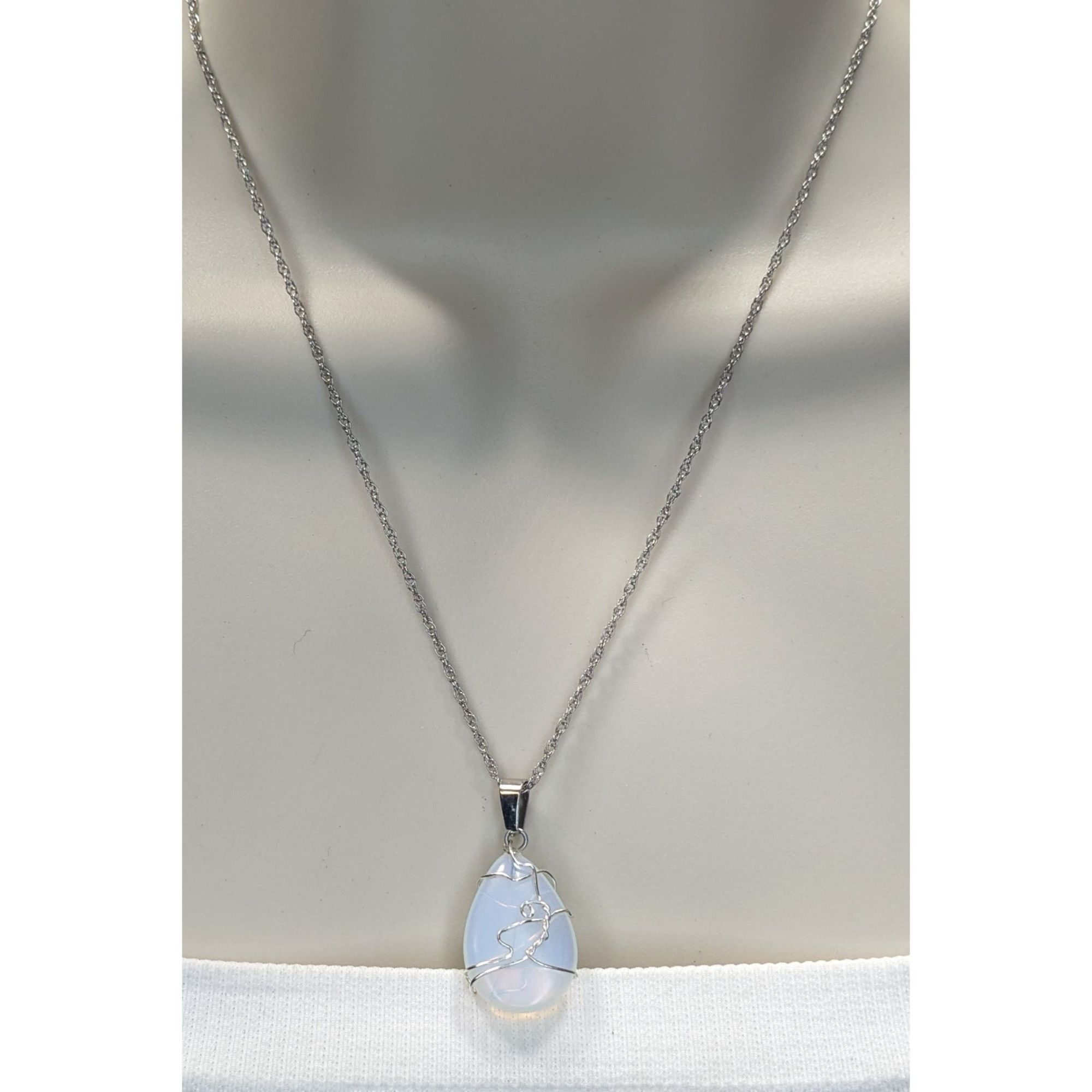 Handmade Handmade Witchy Moonstone Pendant Necklace With Sterling Sil Size ONE SIZE - 4 Thumbnail