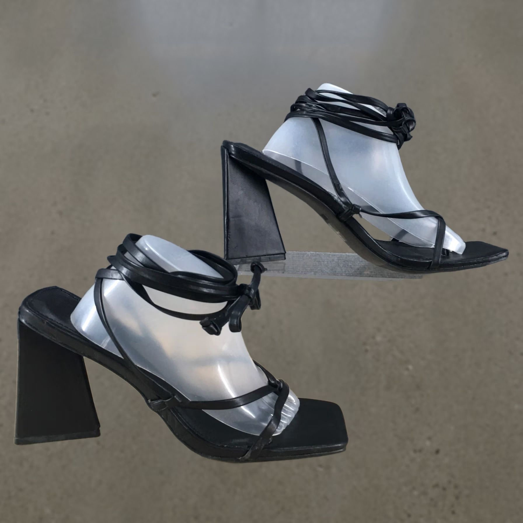 Bar III Bar III Womens Sandal Alanap Chunky Strappy Black Faux Leather Casual 7.5 M NEW Size US 8 / IT 38 - 1 Thumbnail