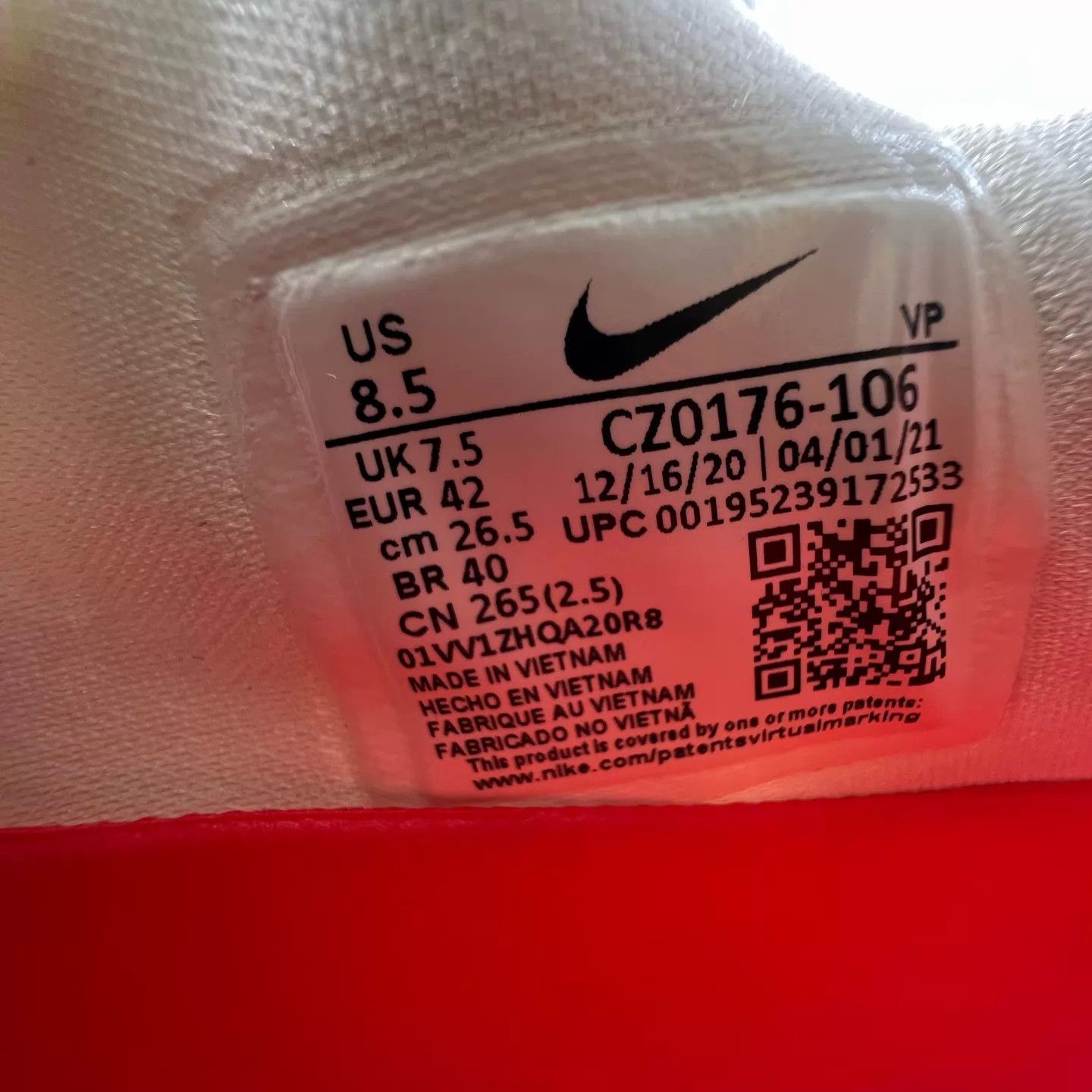 Nike gt cut peach 42 with box Size US 8.5 / EU 41-42 - 6 Thumbnail