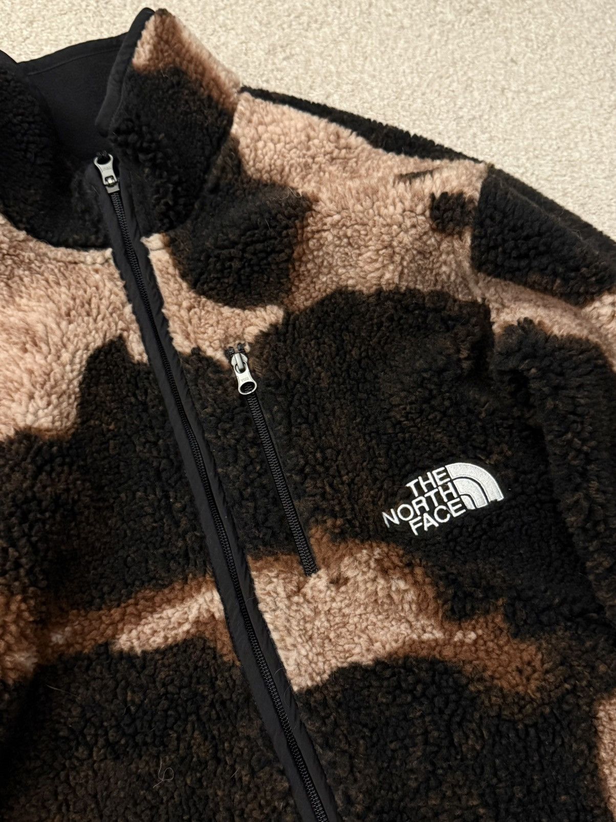 Supreme × The North Face Supreme x The North Face bleached denim fleece jacket Size US M / EU 48-50 / 2 - 2 Thumbnail