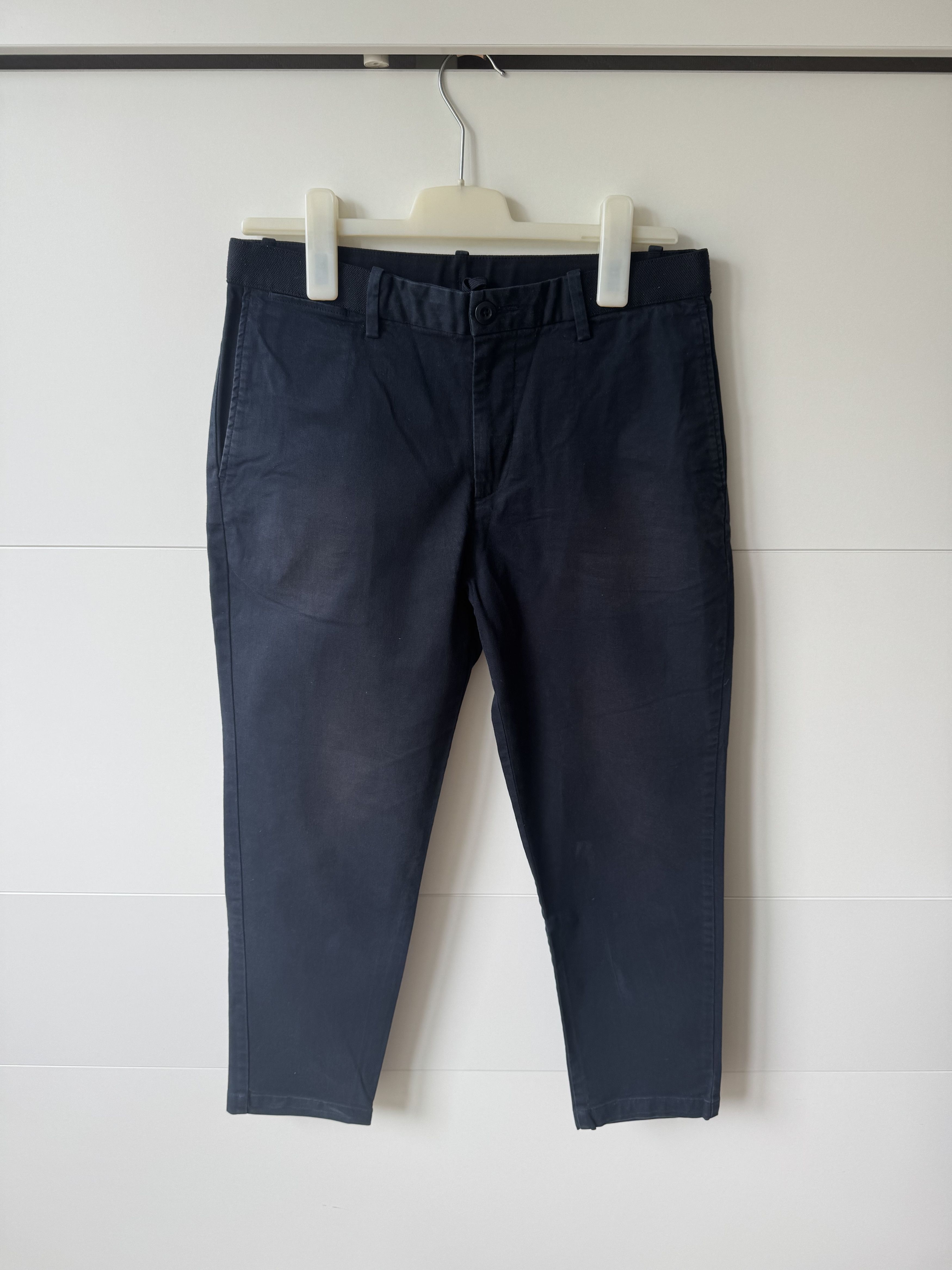 Uniqlo [M] Ankle Pants in Navy Size US 30 / EU 46 - 1 Thumbnail