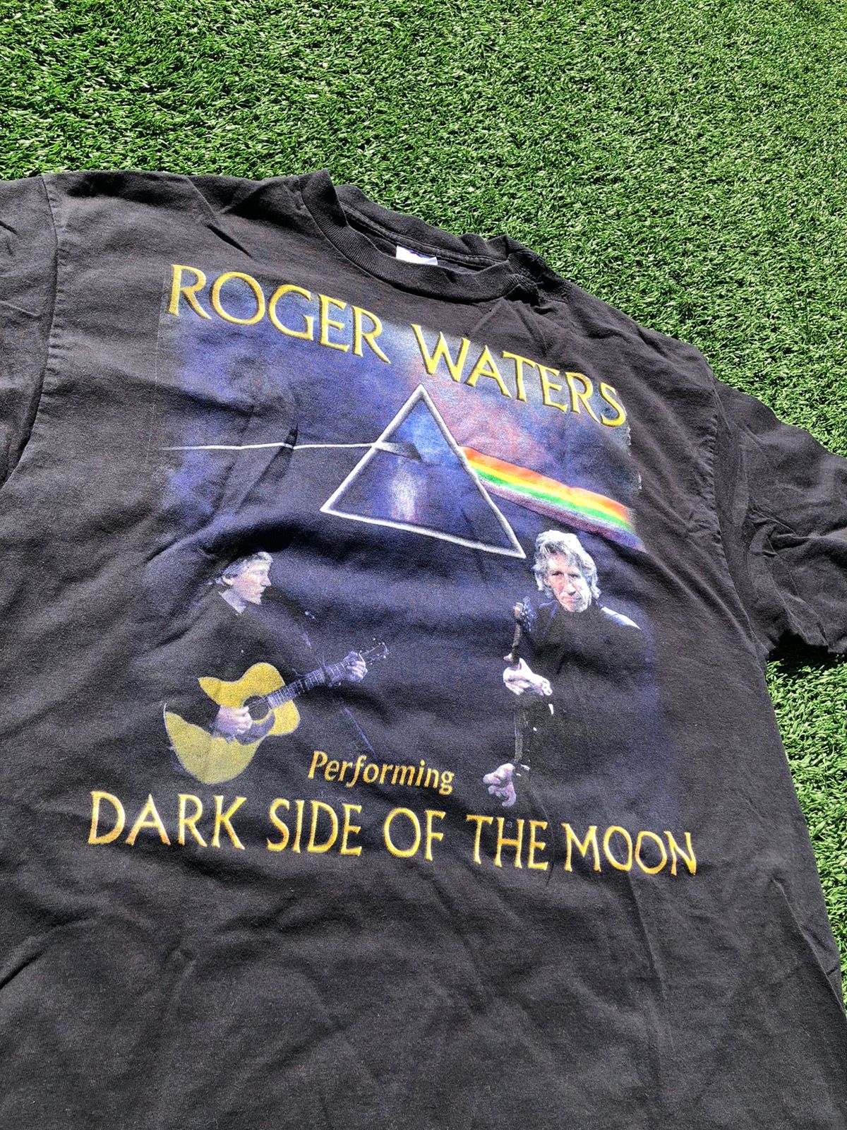 Vintage Vintage Pink Floyd Roger Waters Tour Shirt Size US L / EU 52-54 / 3 - 2 Preview