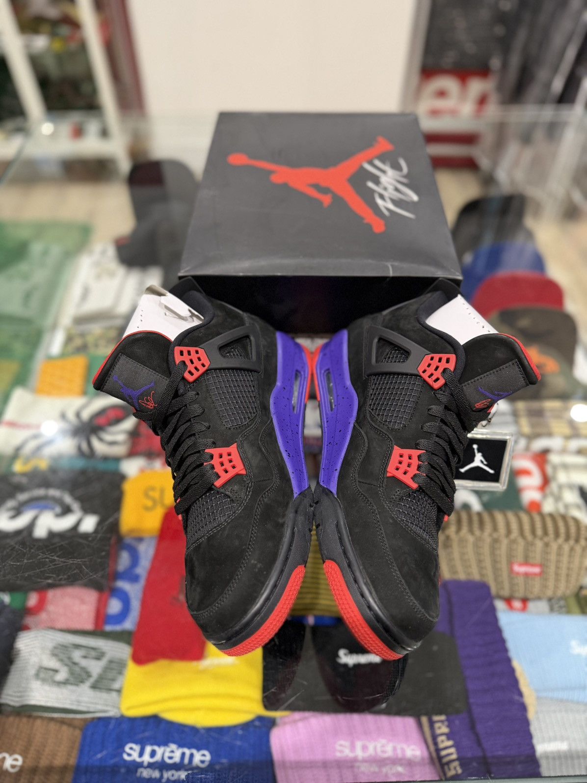 Jordan Brand Jordan 4 Raptors Drake OVO (2019) Size: 13 Size US 13 / EU 46 - 5 Thumbnail