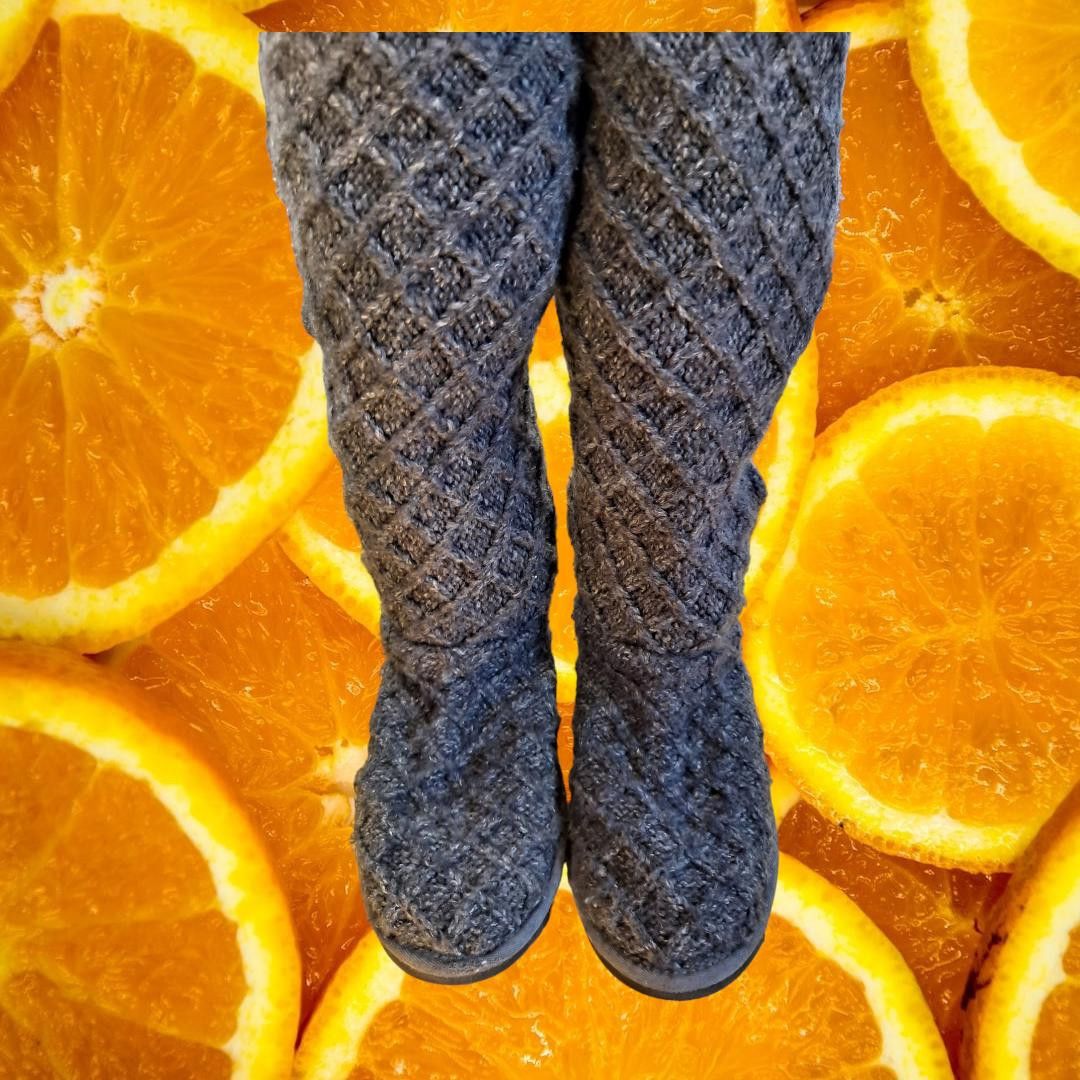 Ugg Ugg Gray Knit Knee High Boots with Buttons Size 10 Size US 10 / IT 40 - 4 Thumbnail