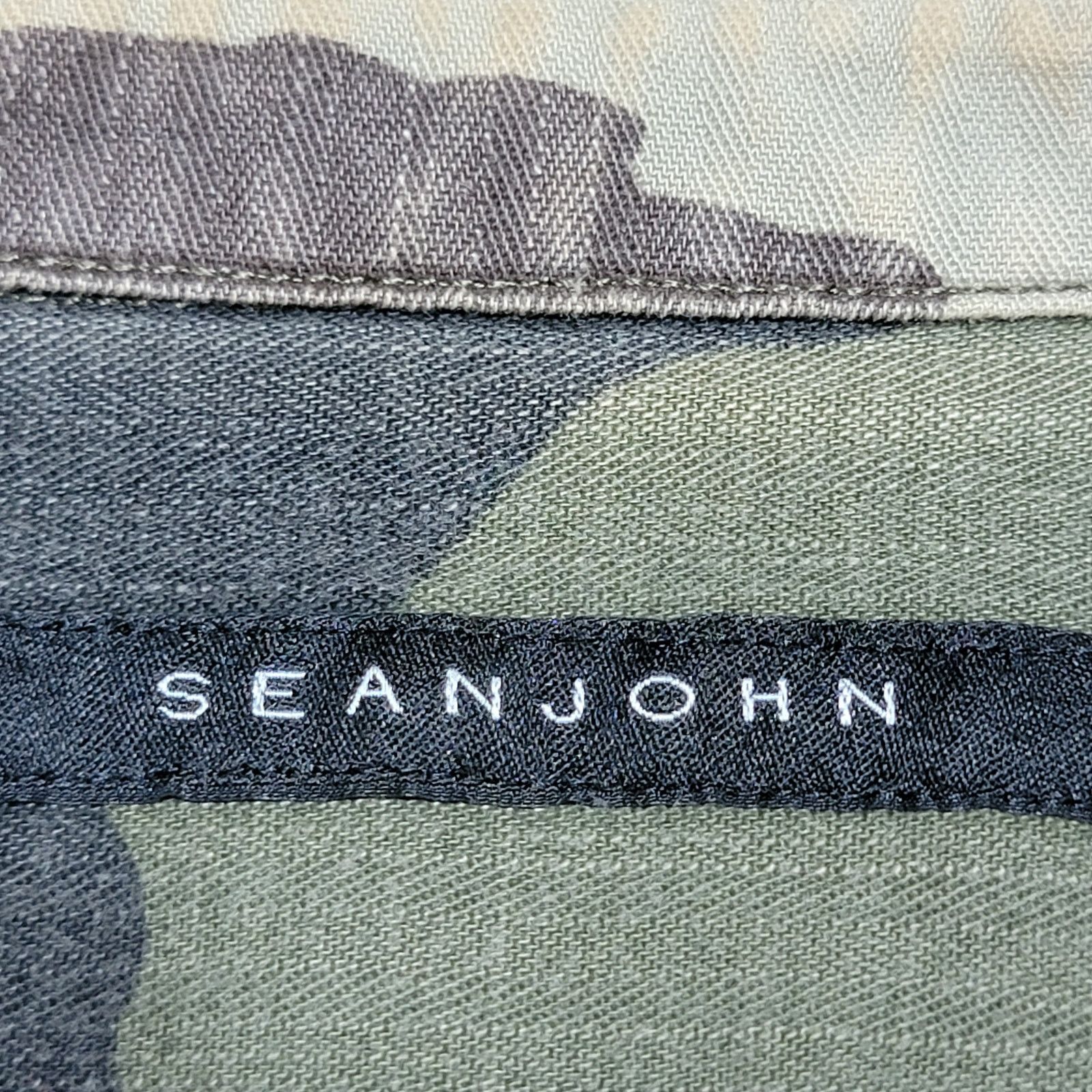 Sean John Sean John Green Camo Full Button Shacket - Size Medium Size US M / EU 48-50 / 2 - 5 Thumbnail