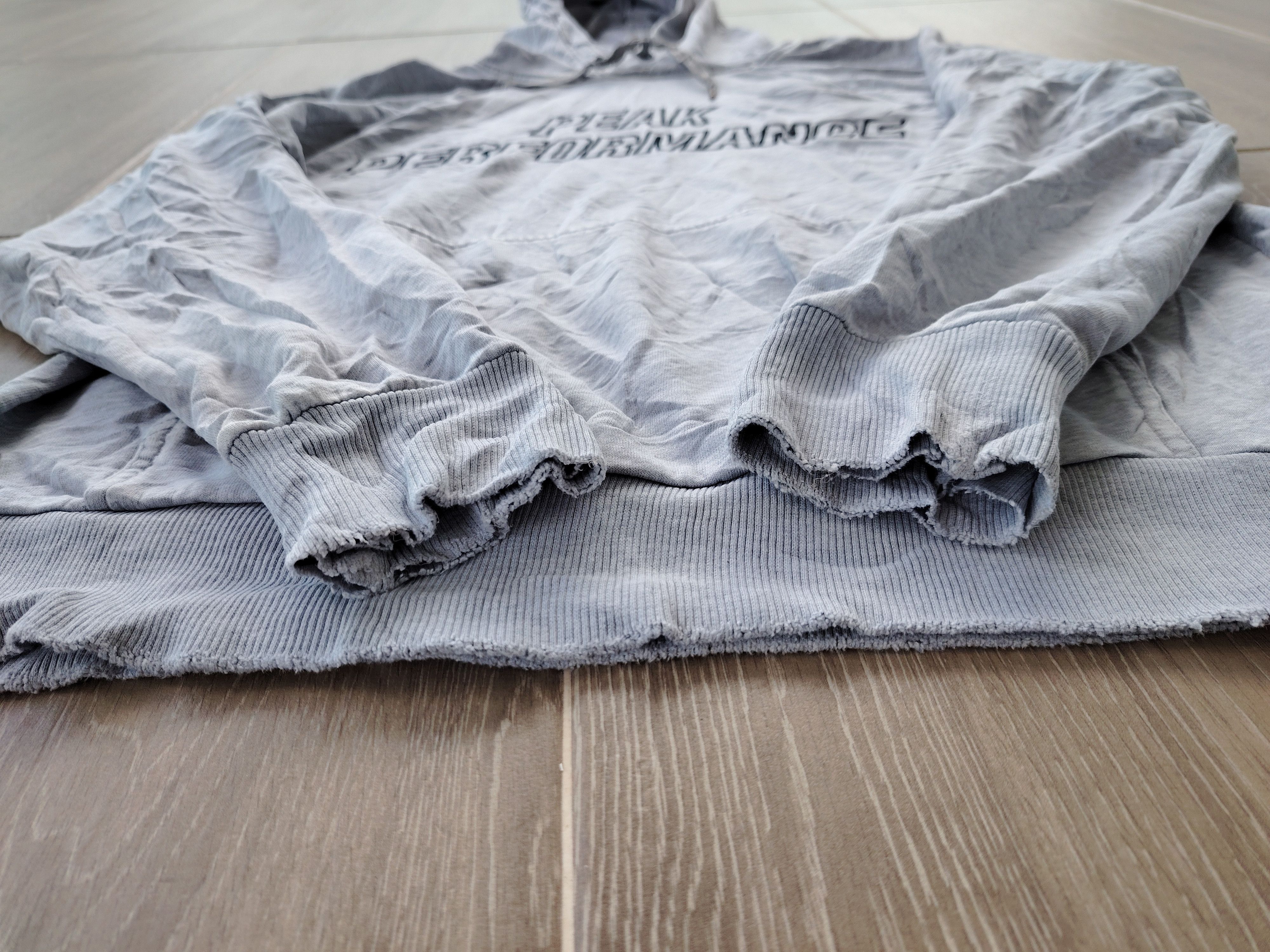 Peak Performance Vintage Peak Performance Emboidered Distressed Style Hoodie Size US XL / EU 56 / 4 - 5 Thumbnail