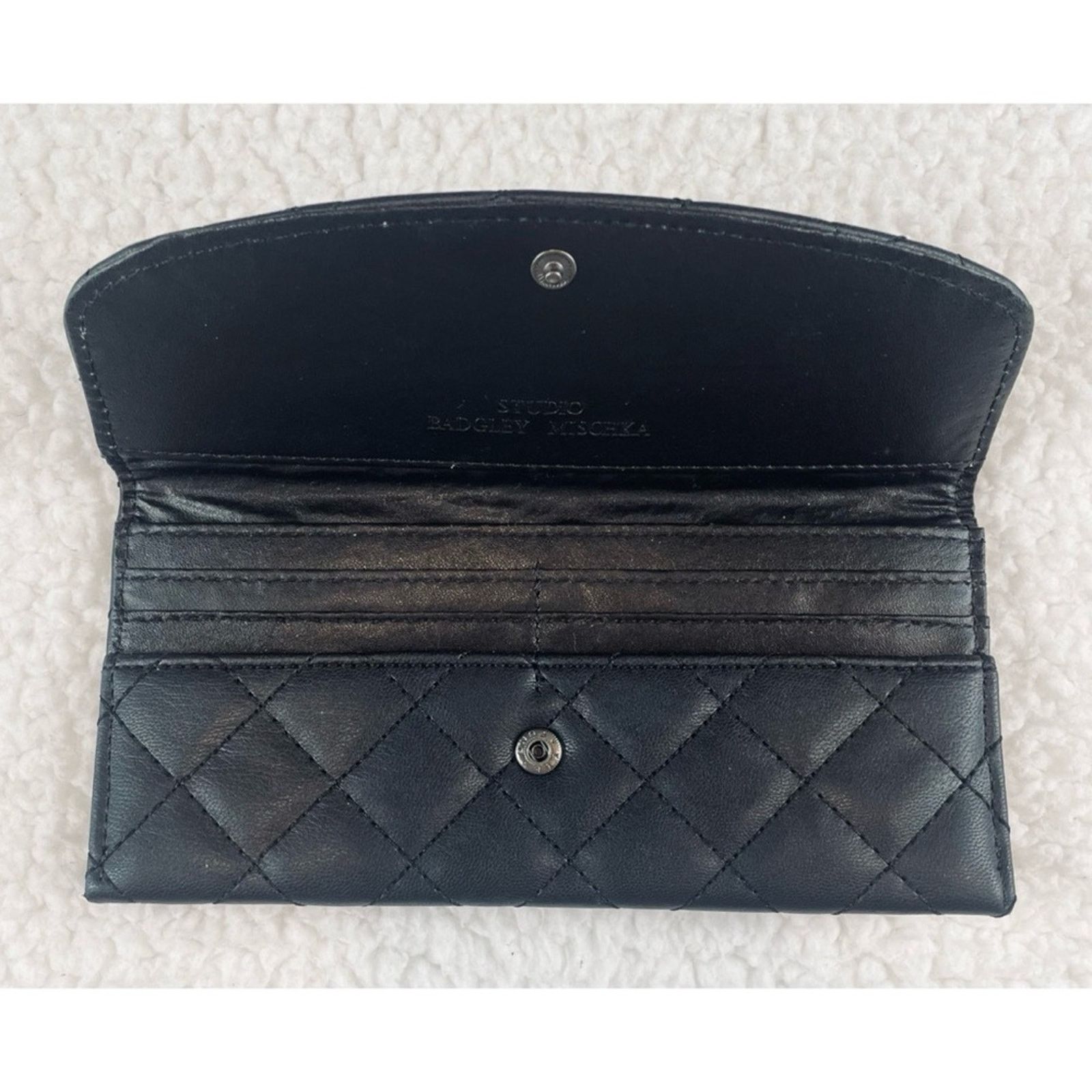 Badgley Mischka BADGLEY MISCHKA • Black Diamond Quilted Vegan Leather Wallet Size ONE SIZE - 6 Thumbnail