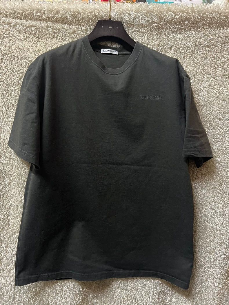 Balenciaga Balenciaga Men's Oversized Short Sleeve T-shirt - dmc Size US XS / EU 42 / 0 - 1 Thumbnail