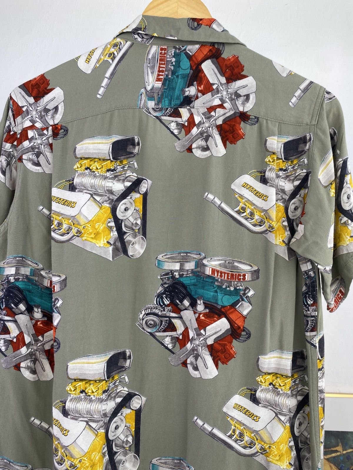Hysteric Glamour 90’s Hysteric Engine All Over Print Rayon button ip Size US M / EU 48-50 / 2 - 8 Thumbnail