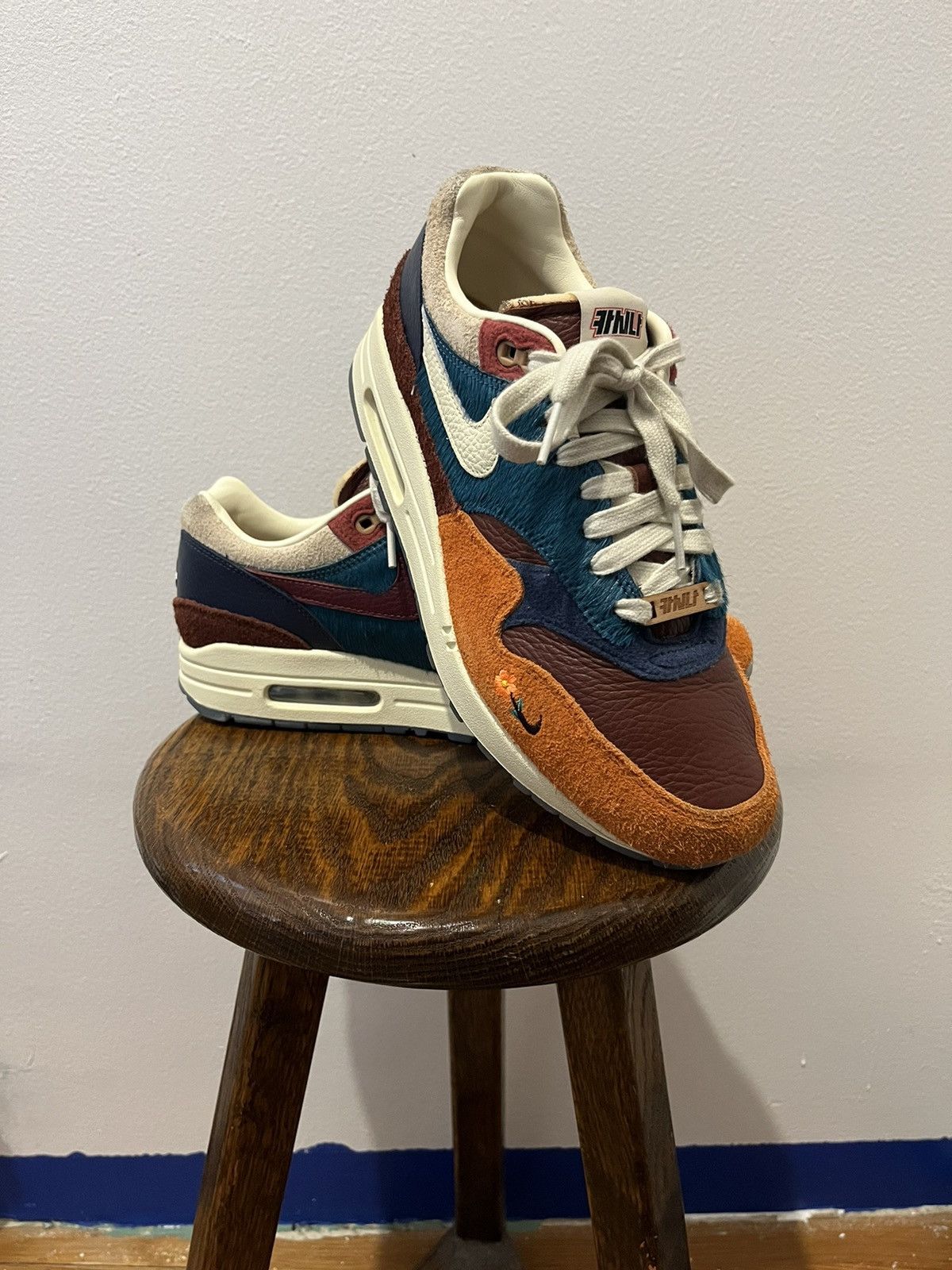 Nike Nike Air Max 1 Size US 8.5 / EU 41-42 - 4 Thumbnail