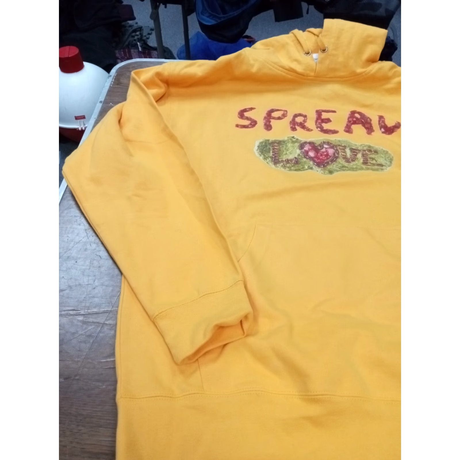 Vintage Spread Love Hoodie Unisex Adults L Yellow Graphic Print Pullover 42" X 30" New Independent Trading Co. Size US L / EU 52-54 / 3 - 3 Thumbnail