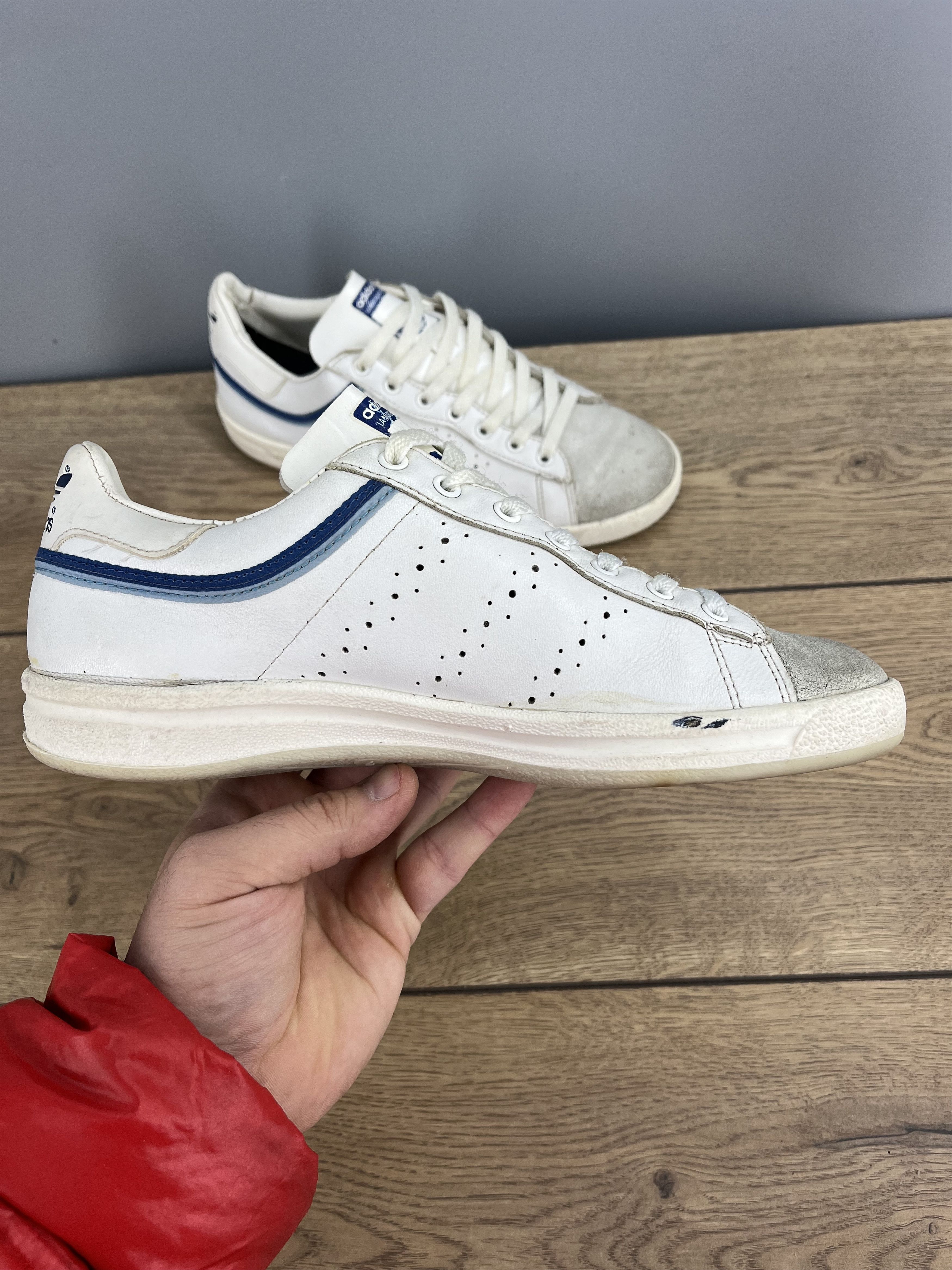 Adidas Vintage adidas Originals Made in Italy White/Blue Leather Size US 7 / EU 40 - 5 Thumbnail