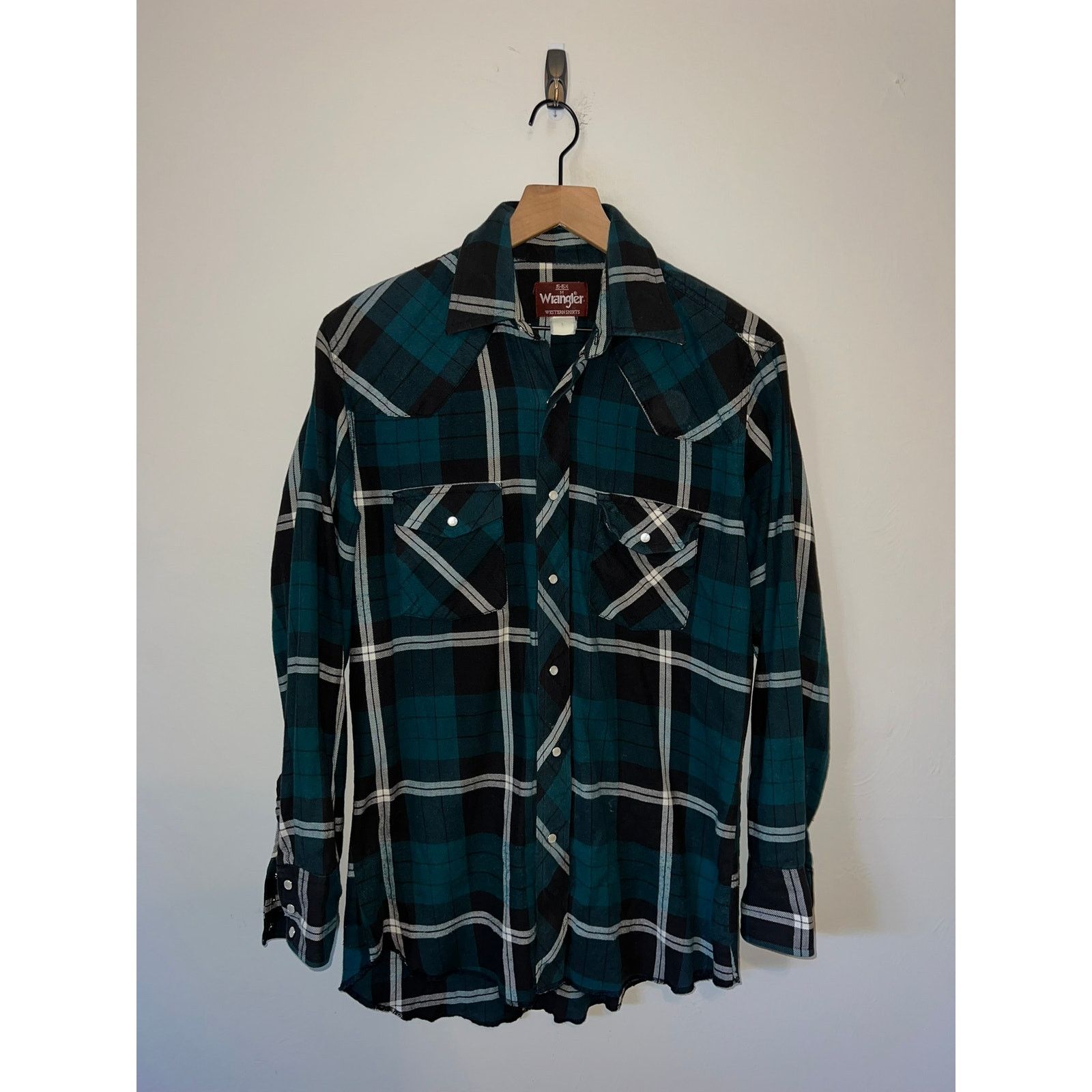 Wrangler Vintage Wrangler Pearl Snap Western Button Up Shirt VTG M Size US M / EU 48-50 / 2 - 1 Thumbnail