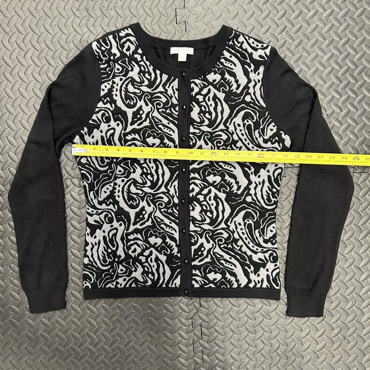 Designer New York & Company Cardigan Sweater Medium Floral 3D L/S Size M / US 6-8 / IT 42-44 - 4 Thumbnail