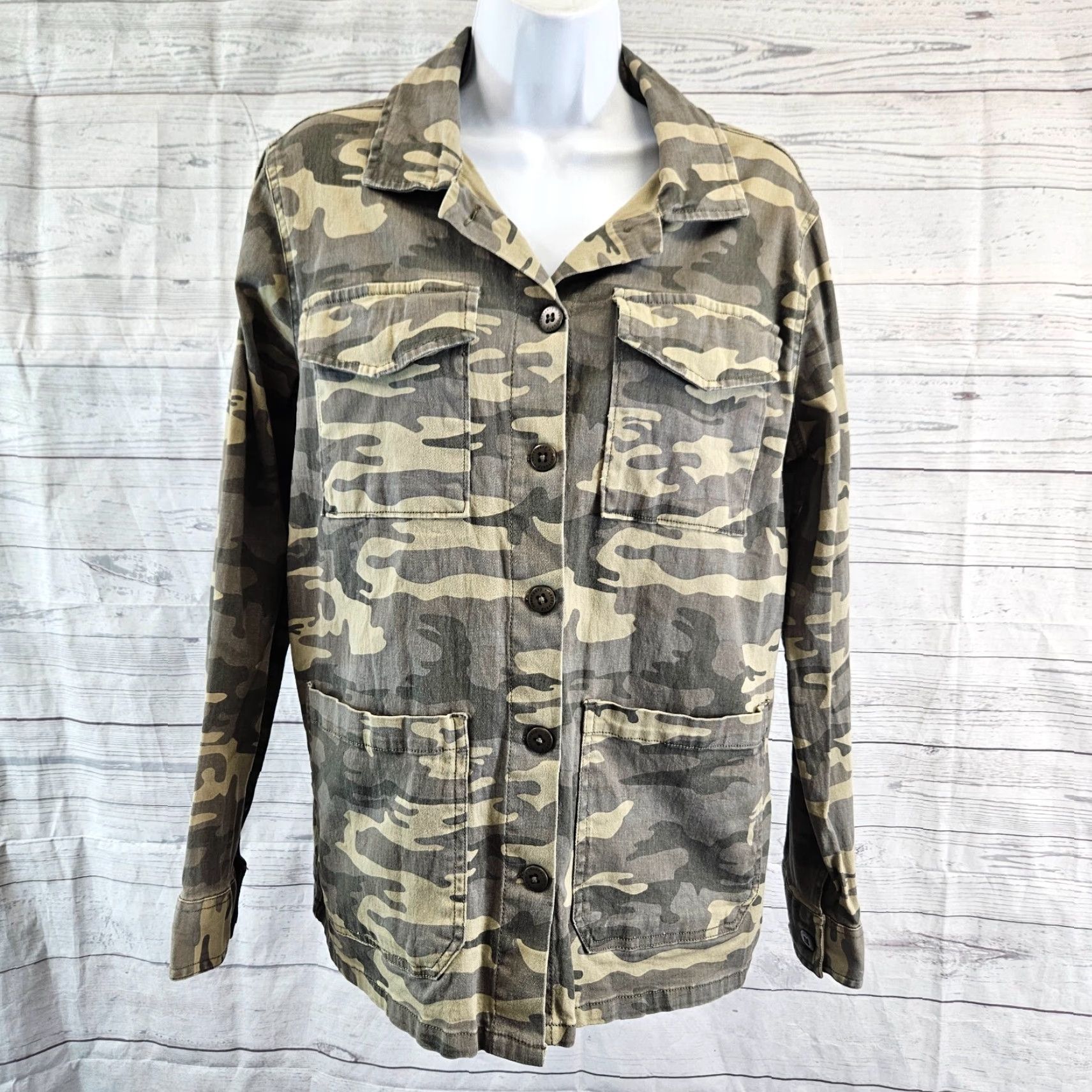 Sanctuary Sanctuary Shirt Womens Shacket M Green Camouflage Button-Front Long Sleeve Size M / US 6-8 / IT 42-44 - 2 Thumbnail