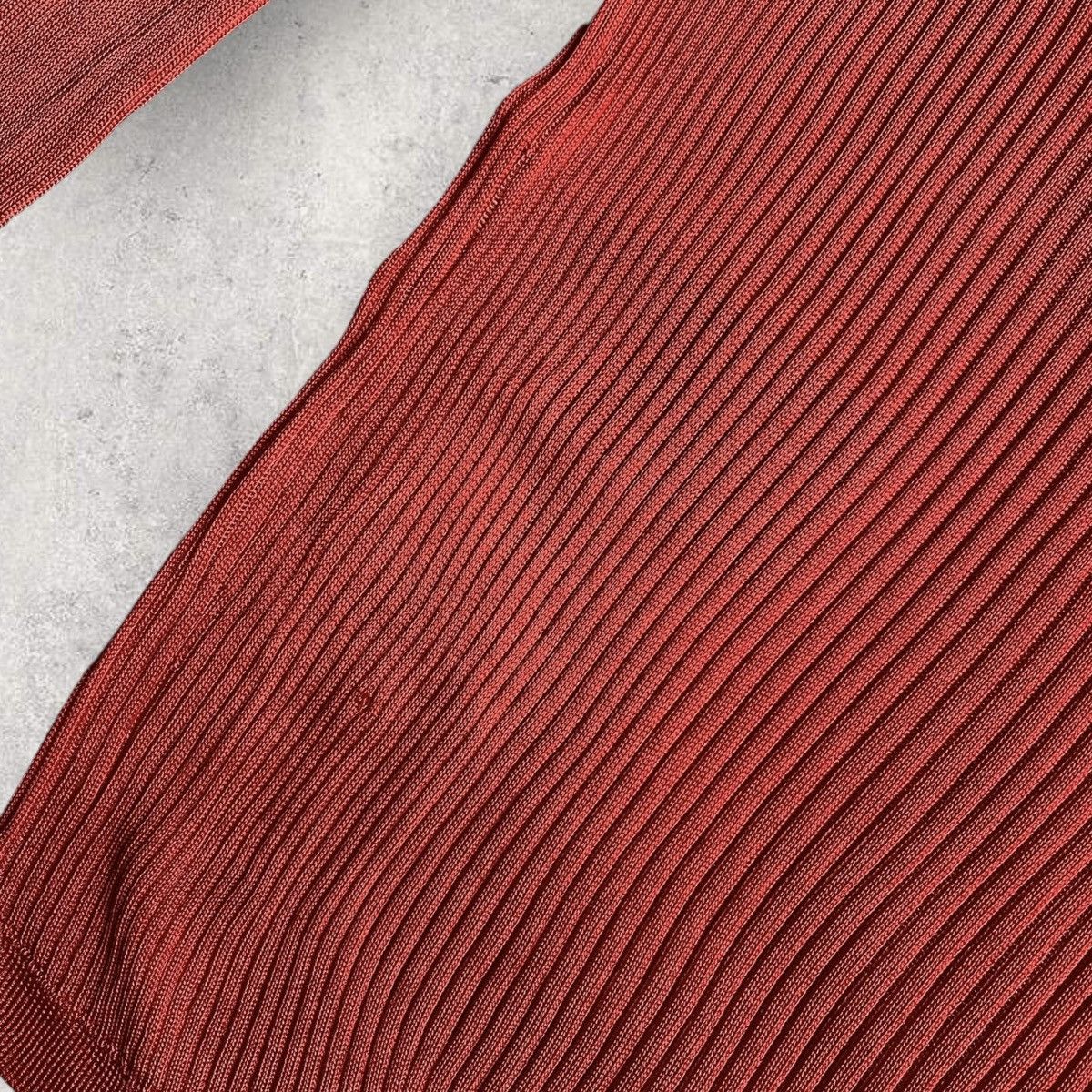 Saint Laurent Paris SLP Red Ribbed L/S Size M / US 6-8 / IT 42-44 - 4 Thumbnail