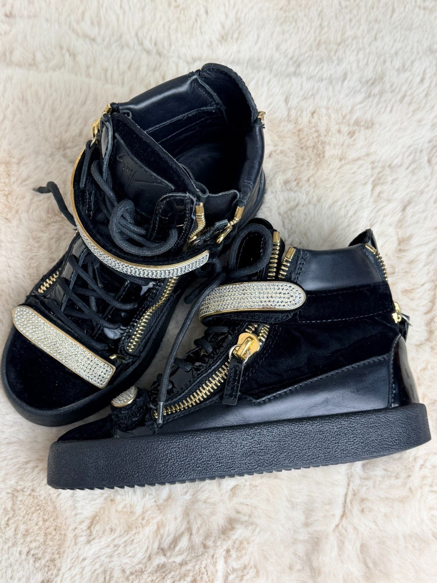 Giuseppe Zanotti Giuseppe Zanotti Black Hitop Sneakers us_5 Women Size US 5 / IT 35 - 1 Thumbnail