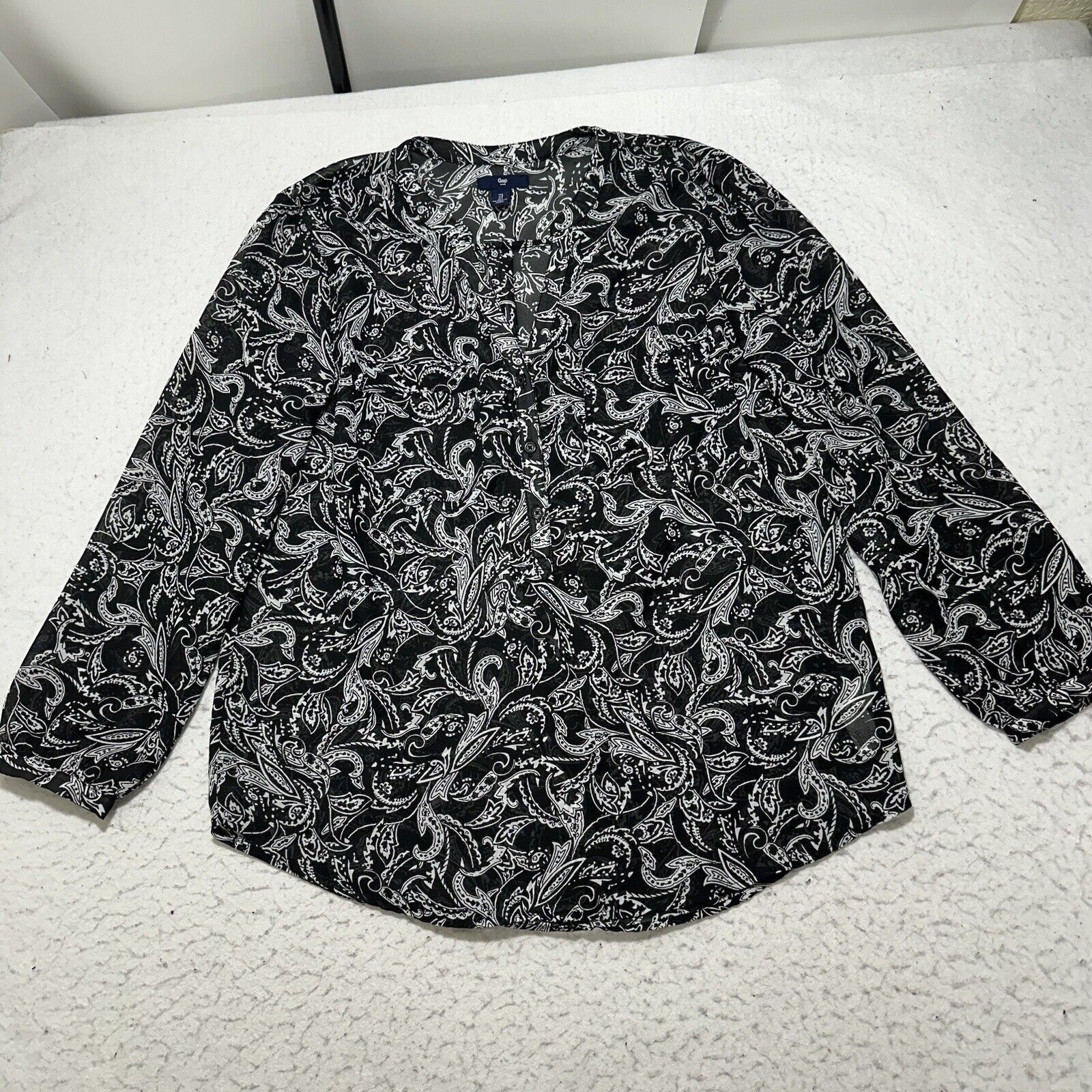 Gap GAP Large Sheer Button Up Sheer Blouse Black + White Paisley Size L / US 10 / IT 46 - 1 Thumbnail