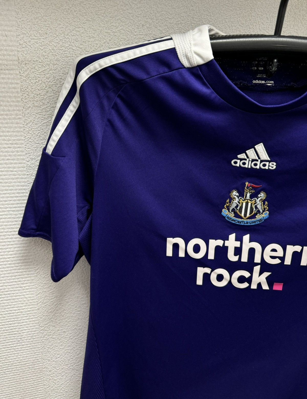 Adidas Newcastle United adidas vintage soccer jersey 2008 M norther Size US M / EU 48-50 / 2 - 5 Thumbnail